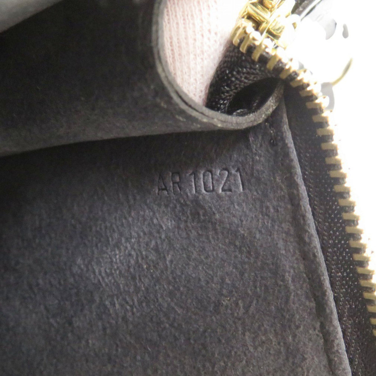 Louis Vuitton Noir Epi Leather Handbag Pochette Pouch (Pre-Owned)