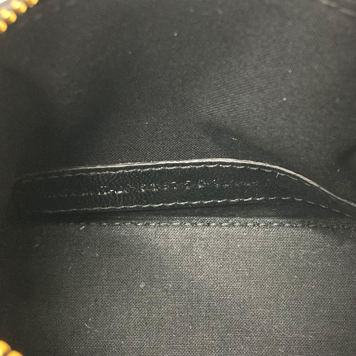 Balenciaga Black Leather Shoulder Bag (Pre-Owned)
