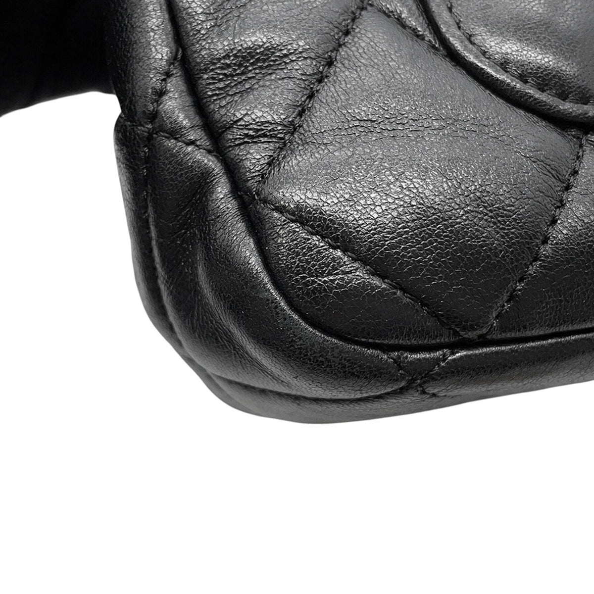 Chanel Black Leather Handbag Shoulder Bag (Pre-Owned)