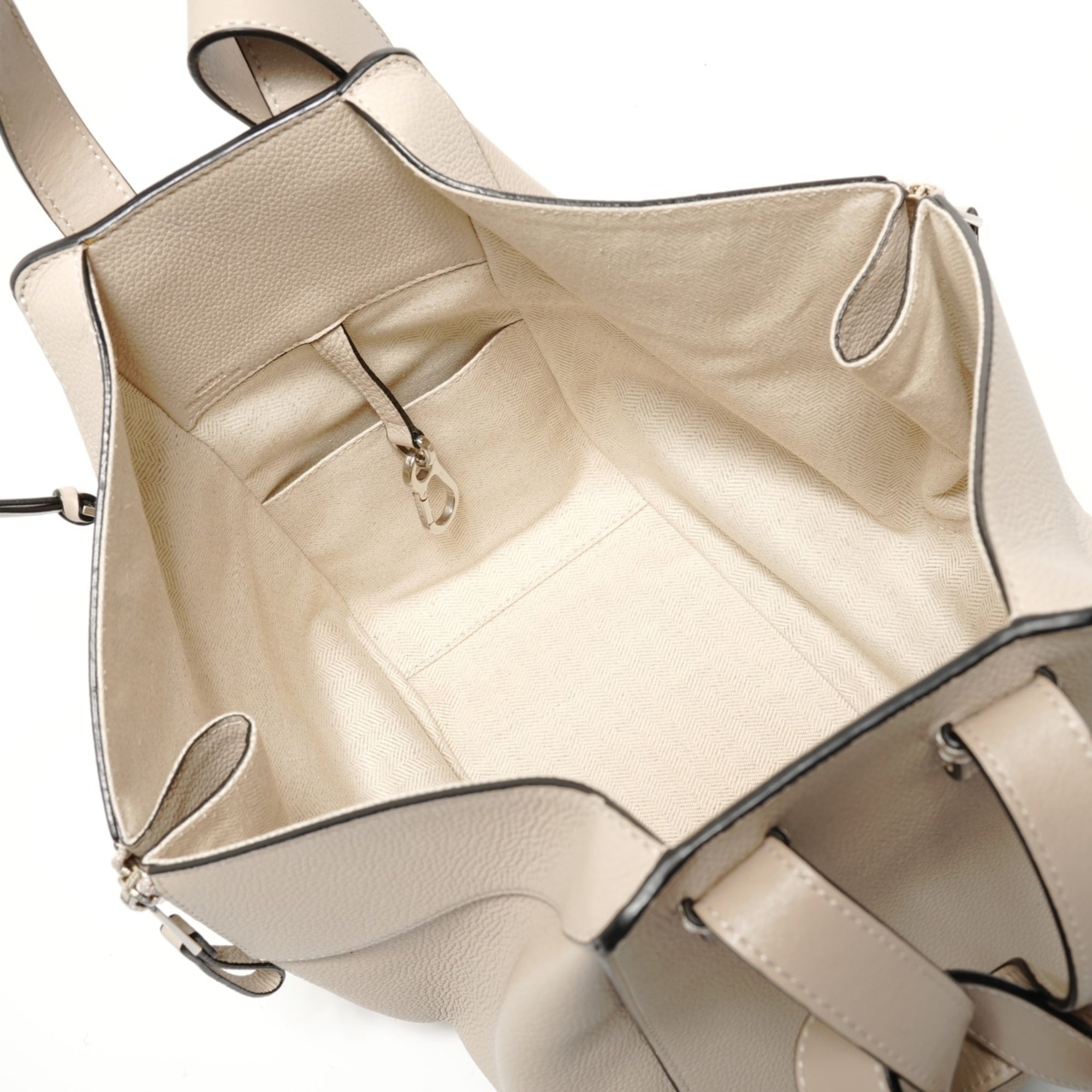 Loewe Hammock Beige Handbag (Pre-Owned)
