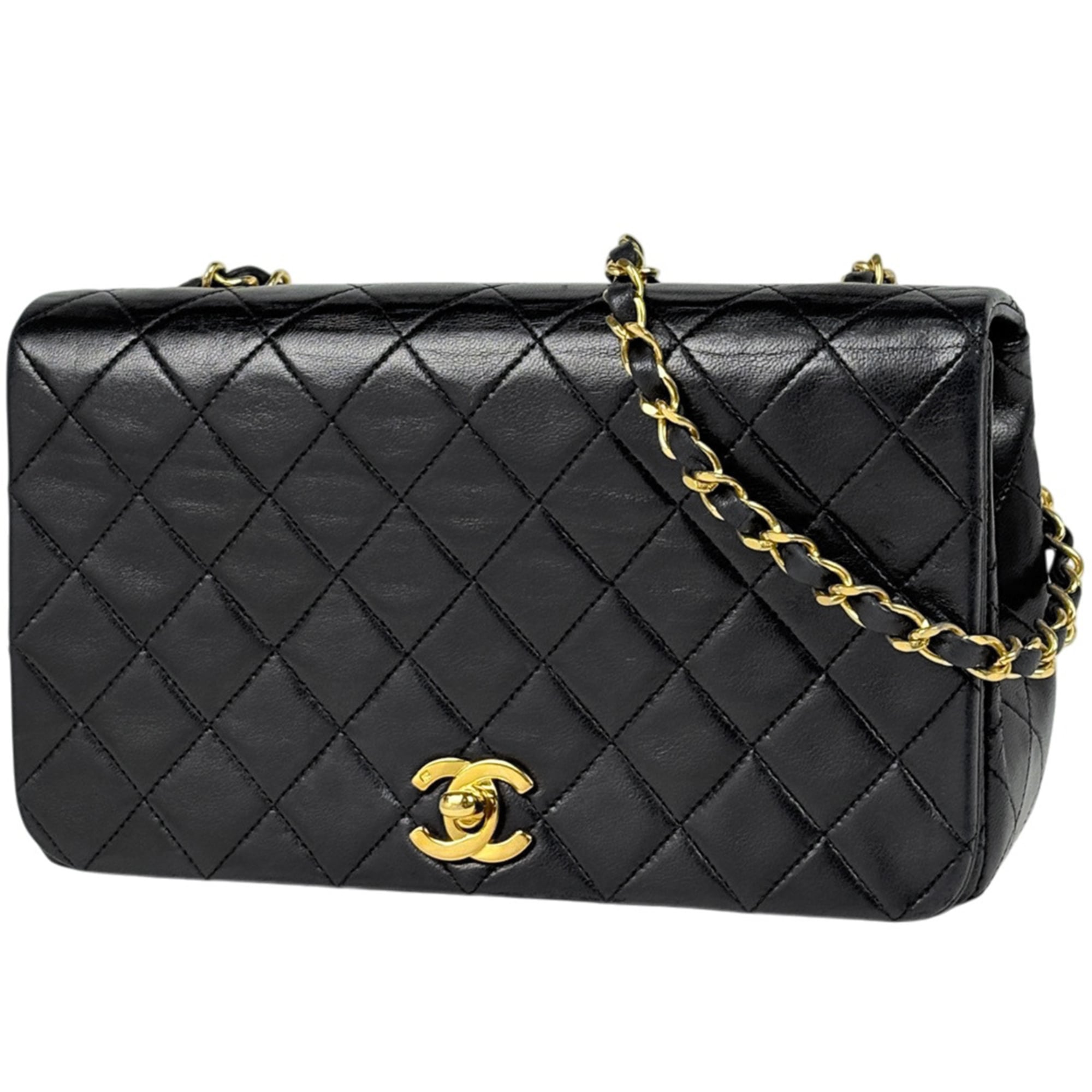 Chanel Matelasse Black Leather Shoulder Bag (Pre-Owned)