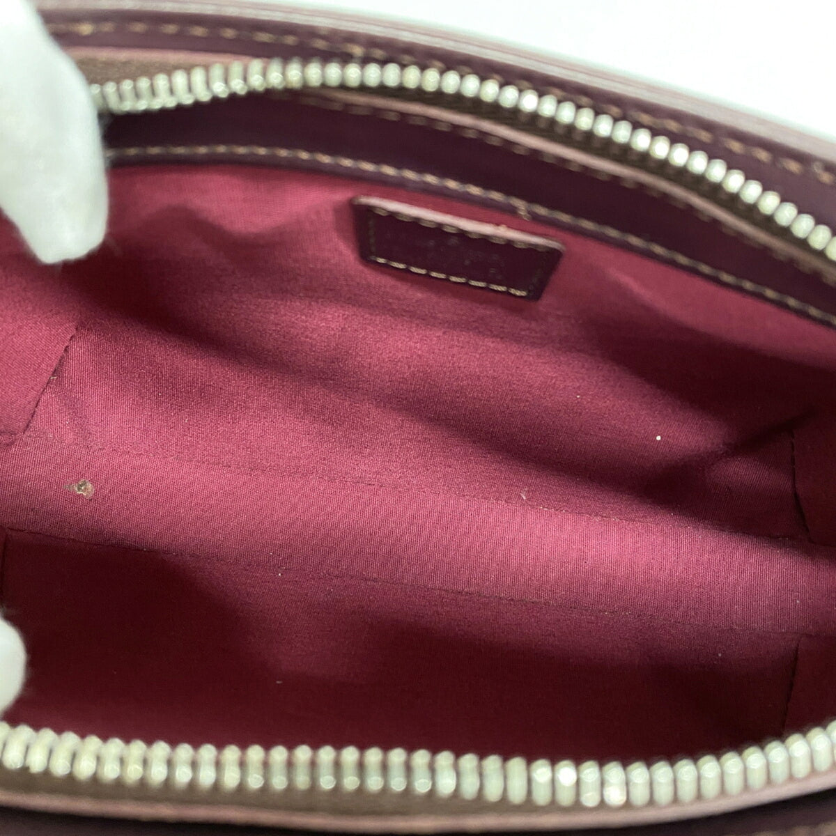 Louis Vuitton Violet Handbag (Pre-Owned)