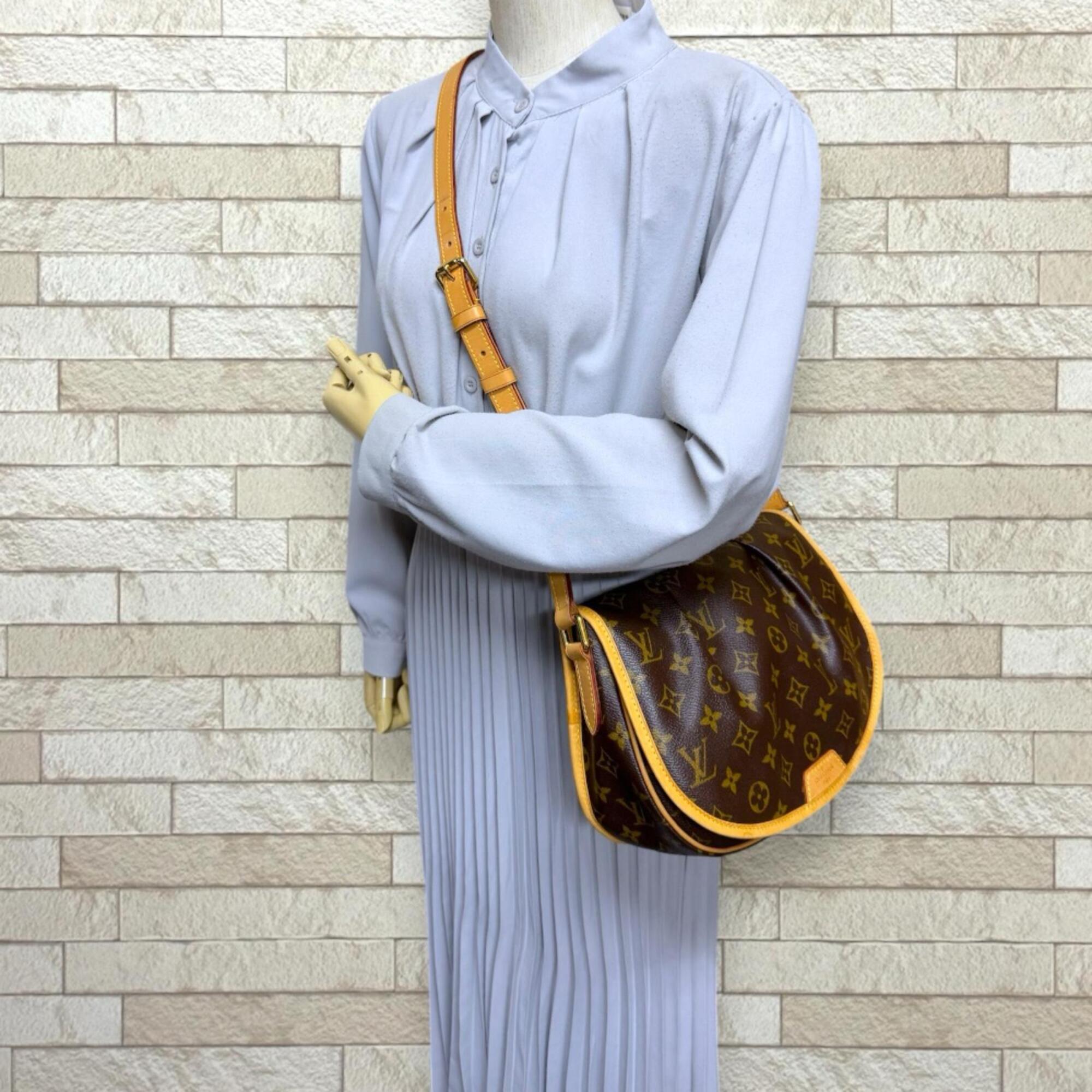 Louis Vuitton Brown Monogram Shoulder Bag (Pre-Owned)