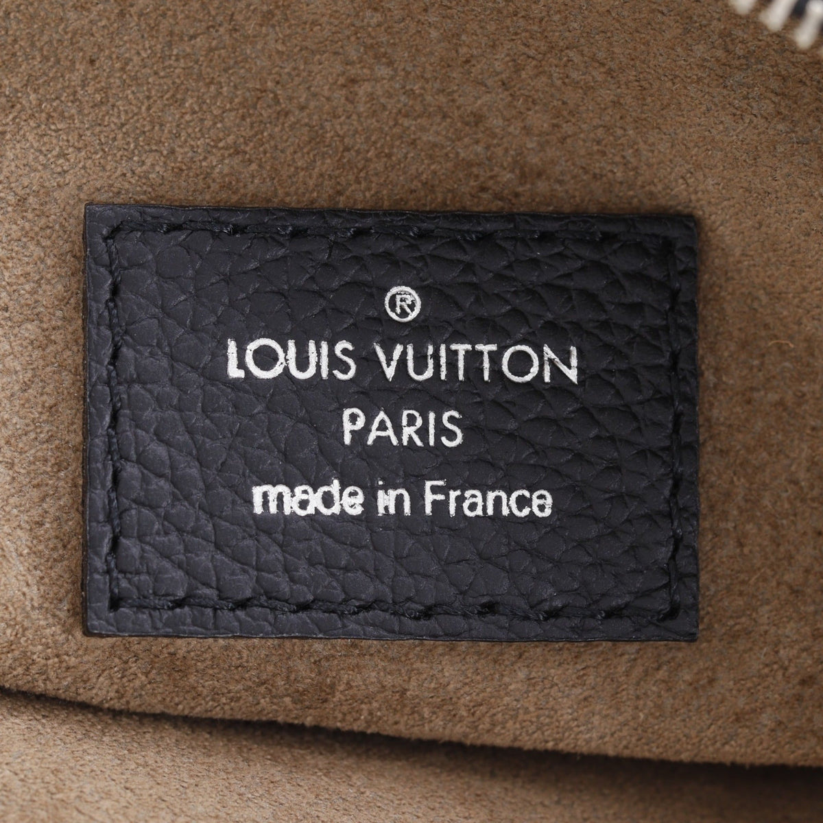 Louis Vuitton Mahina Black Noir Mahina Leather Shoulder Bag (Pre-Owned)