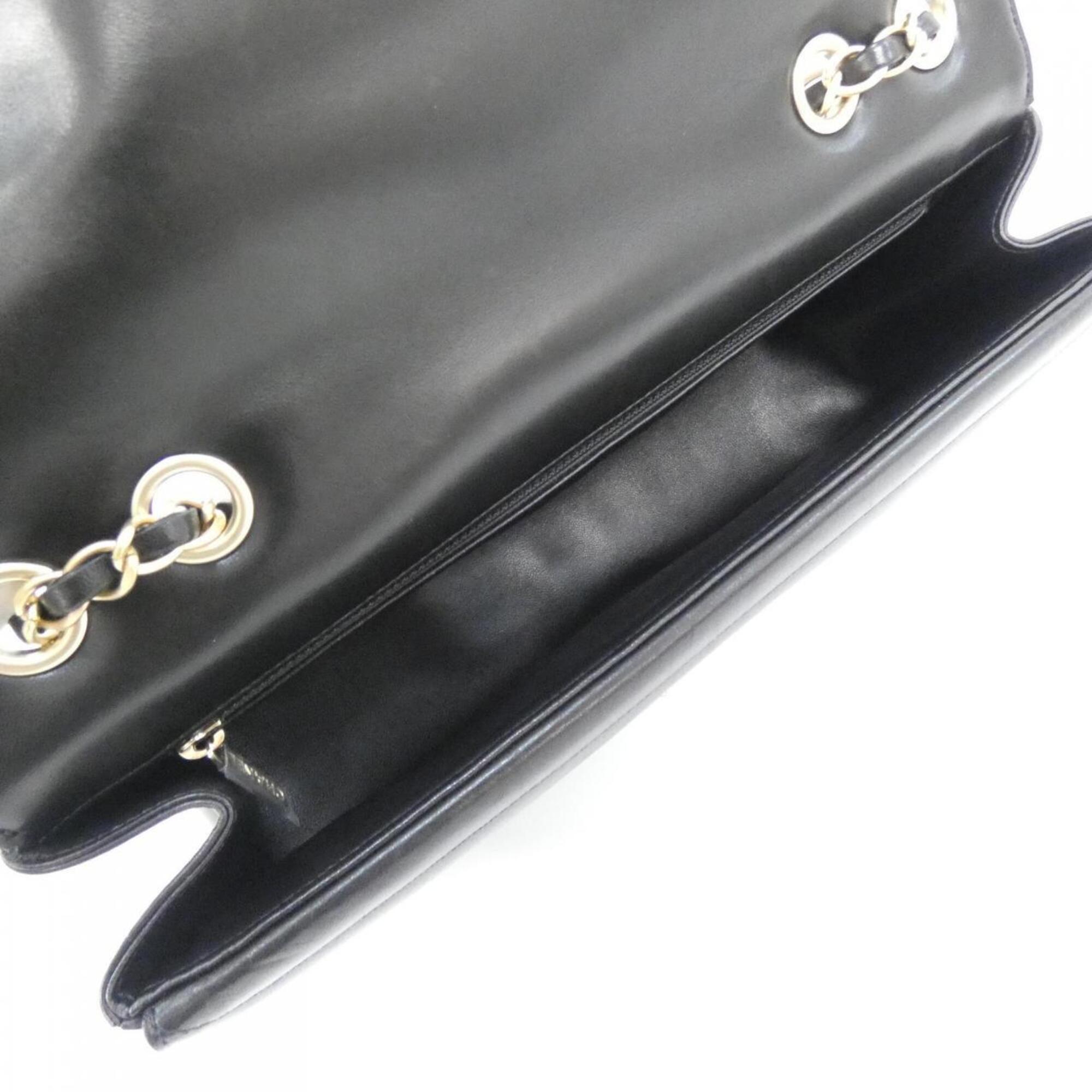 Chanel Black Leather Shoulder Bag (Pre-Owned)