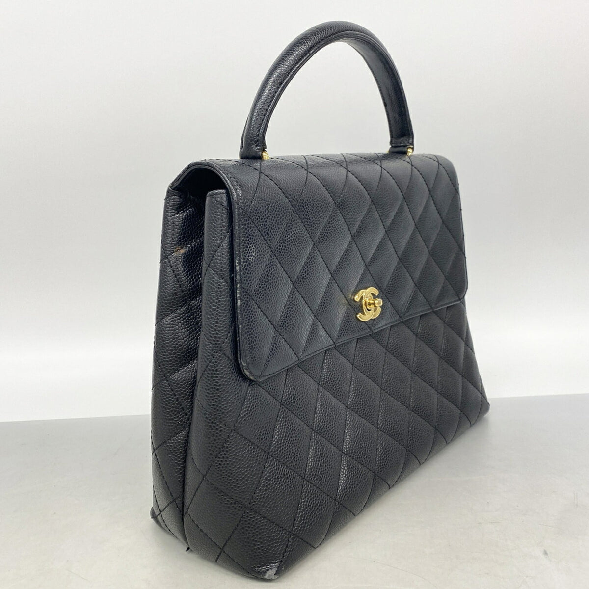 Chanel Black Grained Calfskin Handbag (Pre-Owned)