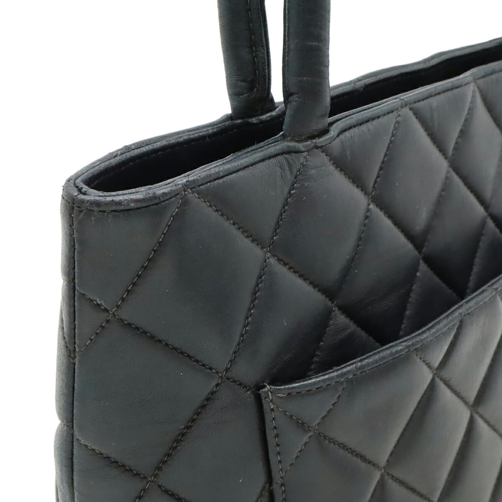 Chanel Matelasse Black Leather Shoulder Bag Tote Bag (Pre-Owned)