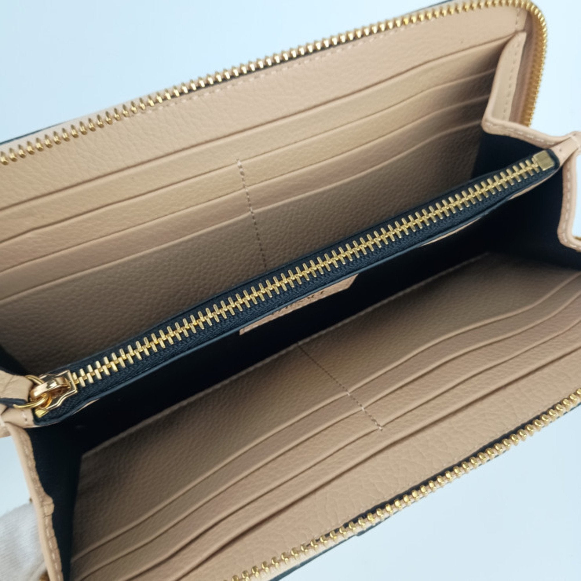 Versace Beige Leather Long Wallet (Bi-Fold) (Pre-Owned)