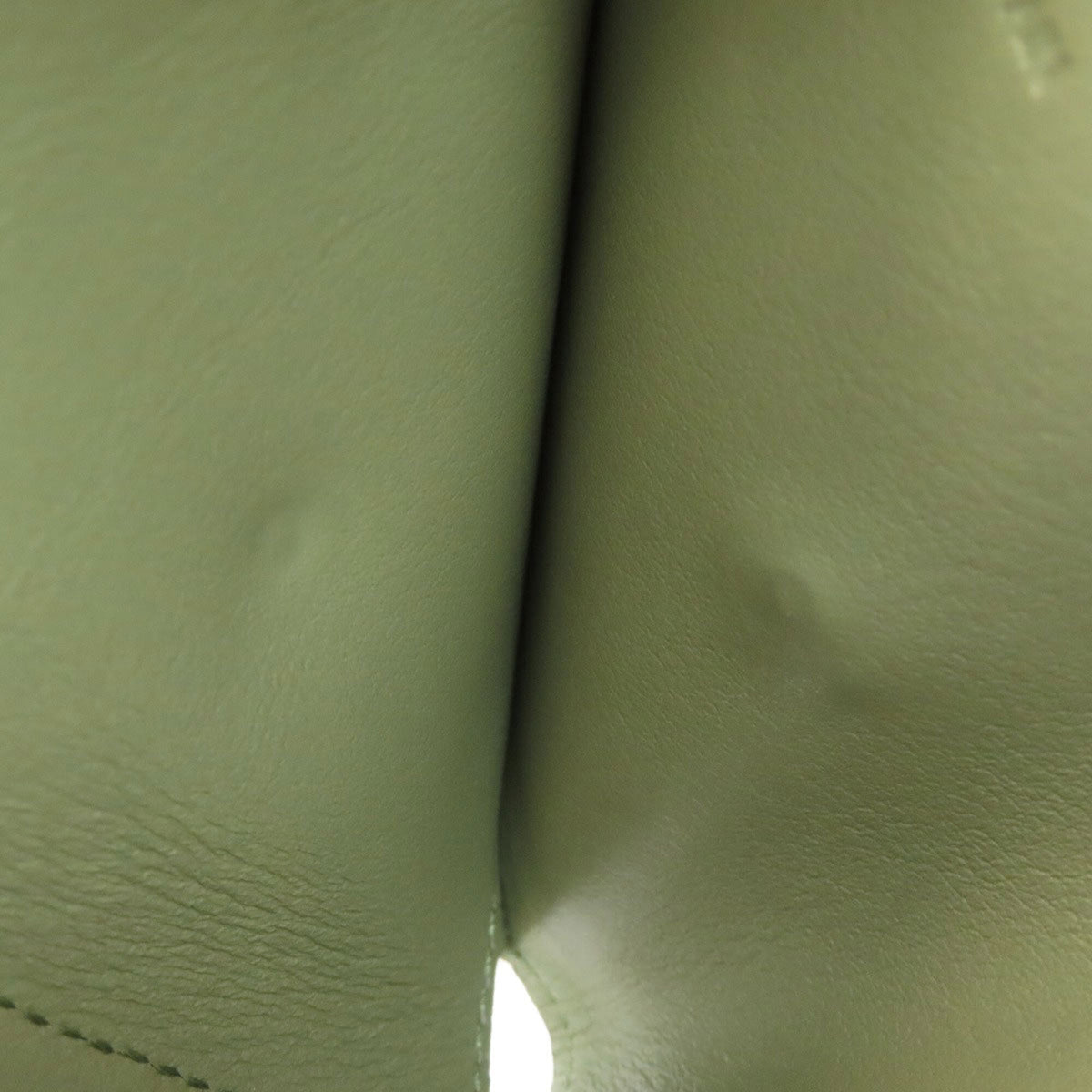 Loewe Green Leather Wallet (Bi-Fold) (Pre-Owned)