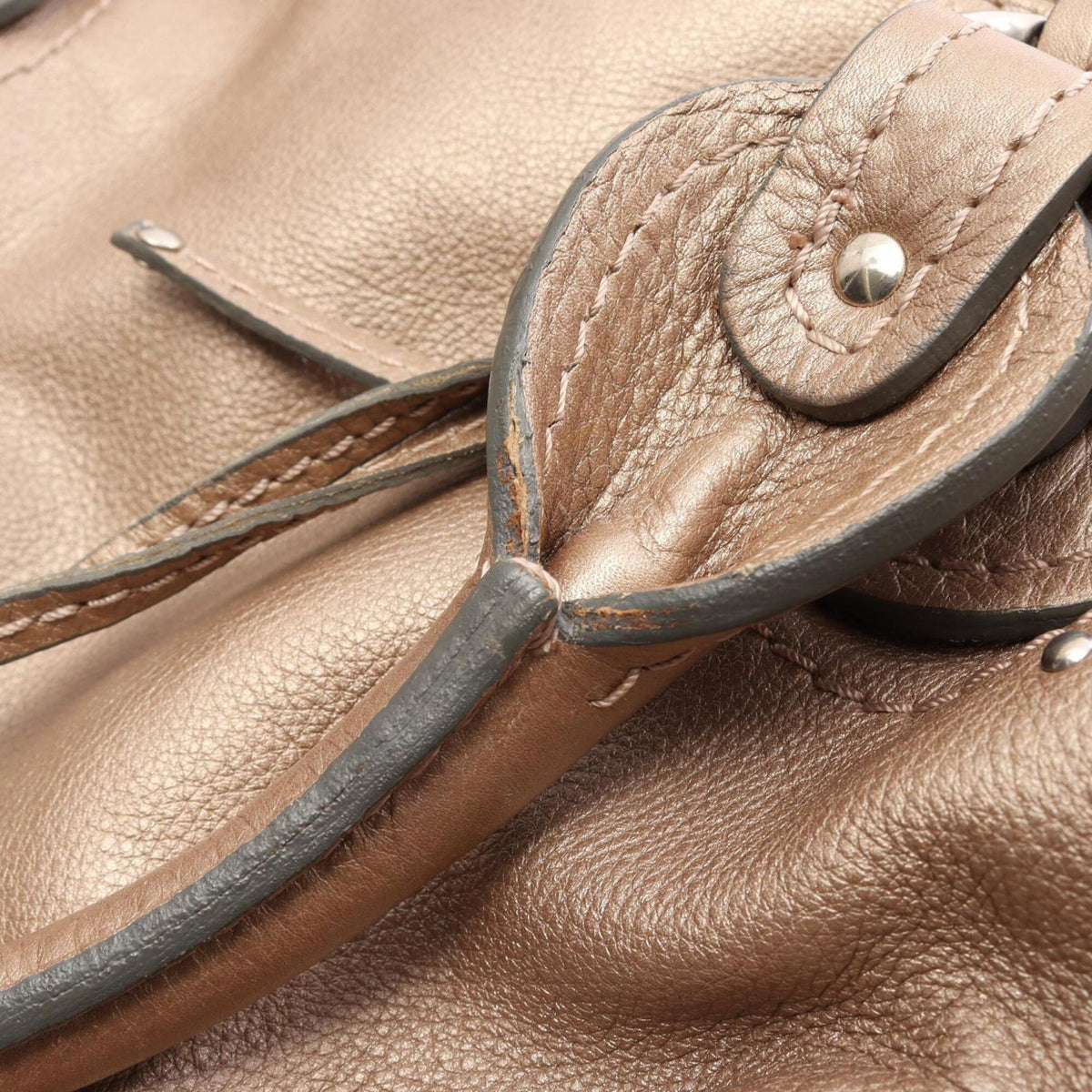 Chloé Gold Leather Handbag (Pre-Owned)