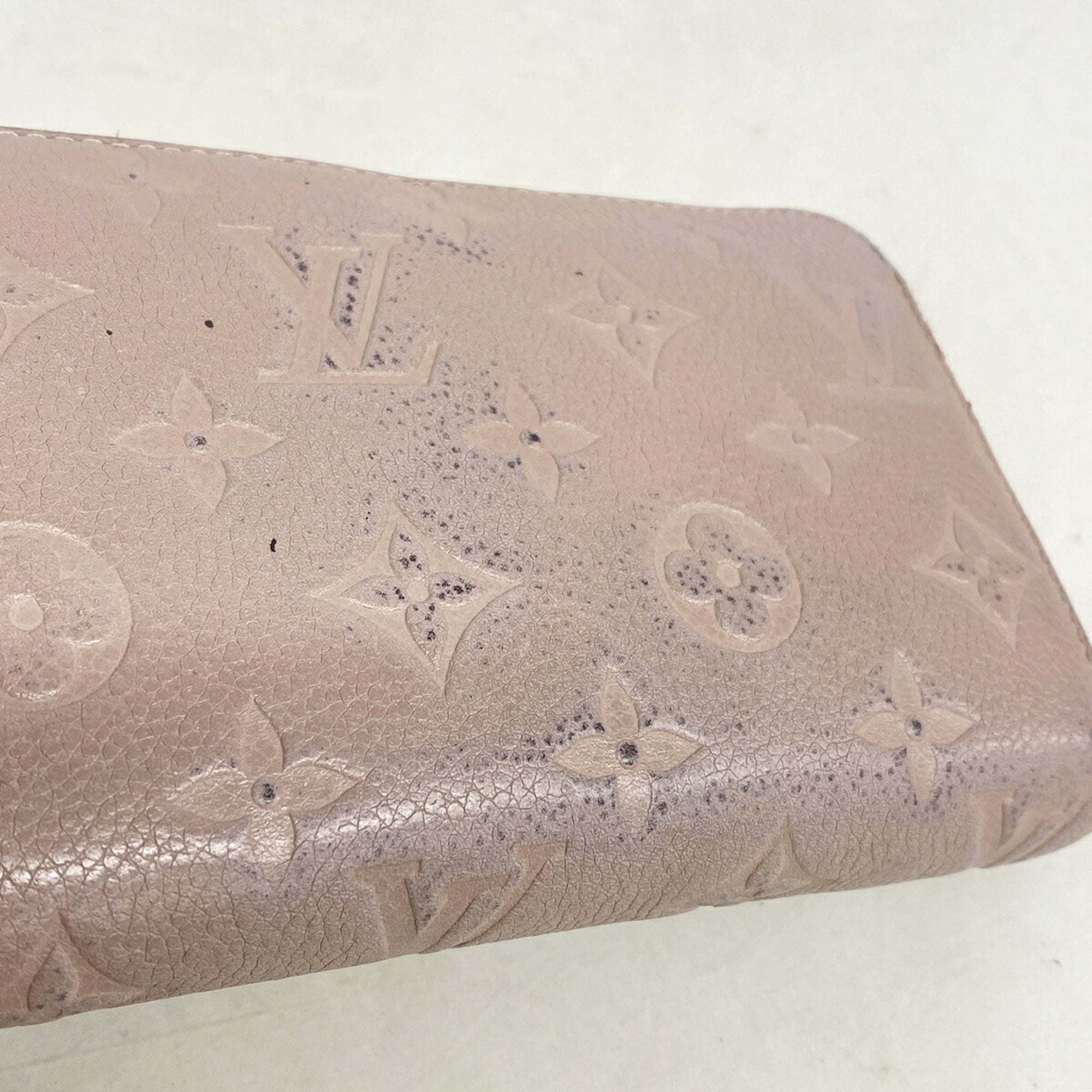 Louis Vuitton Pink Long Wallet (Bi-Fold) (Pre-Owned)
