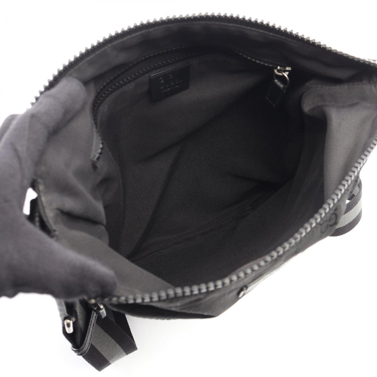 Gucci Black Leather Nylon Canvas Handbag Shoulder Bag (Pre-Owned)