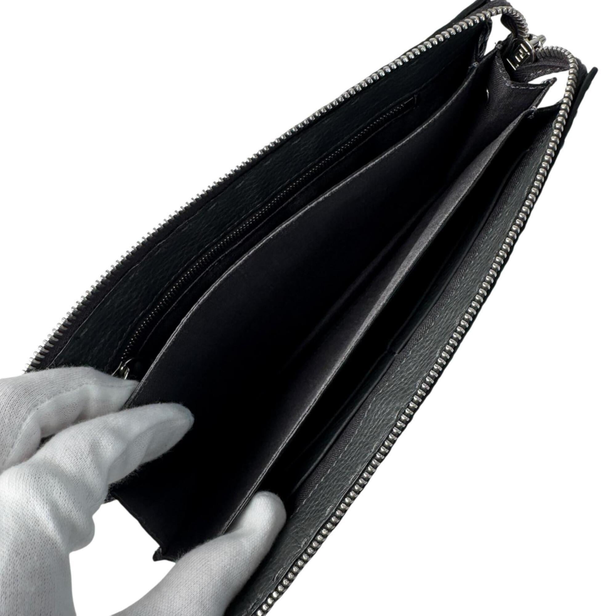 Fendi Dark Gray Leather Clutch Bag (Pre-Owned)
