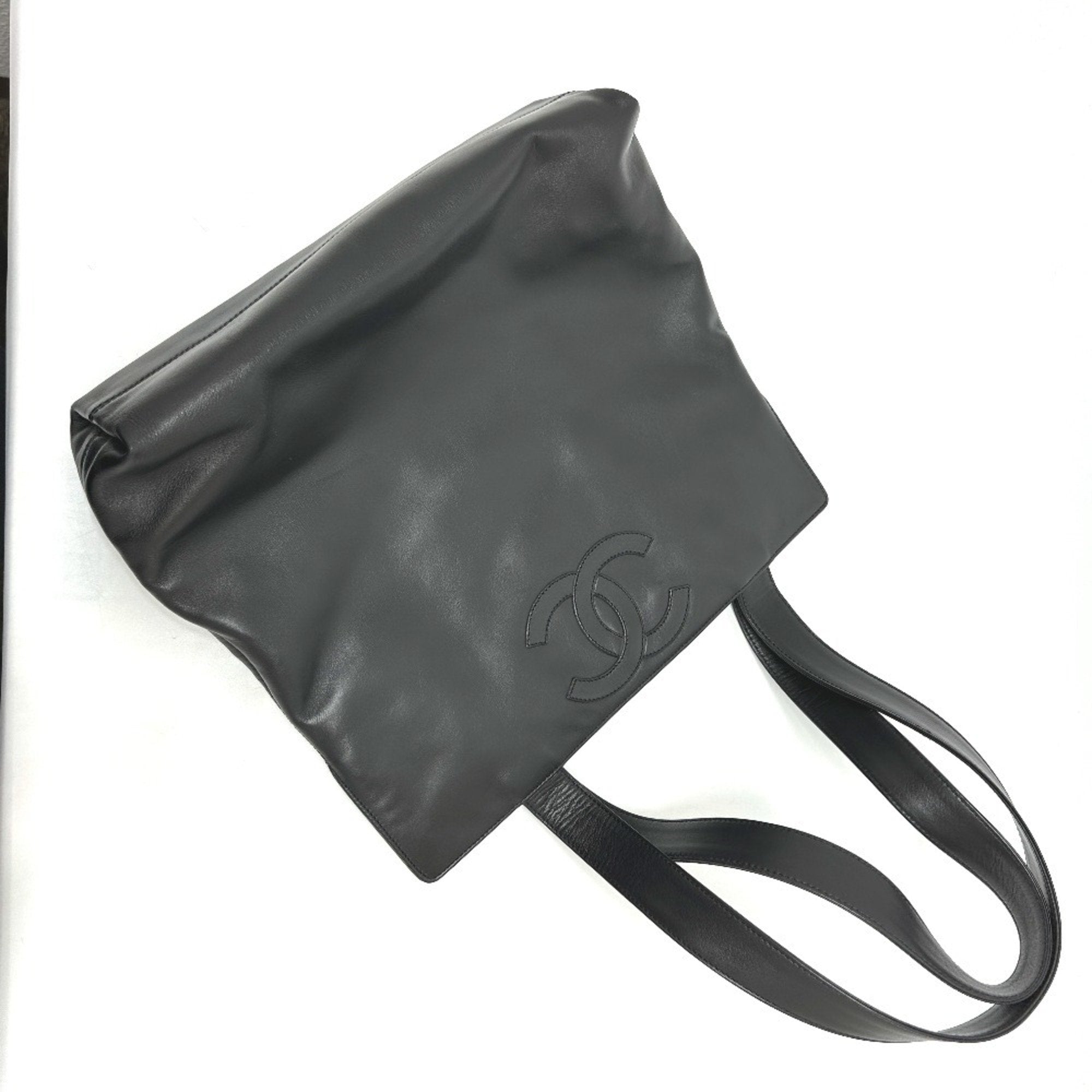 Chanel Black Leather Shoulder Bag Tote Bag (Pre-Owned)