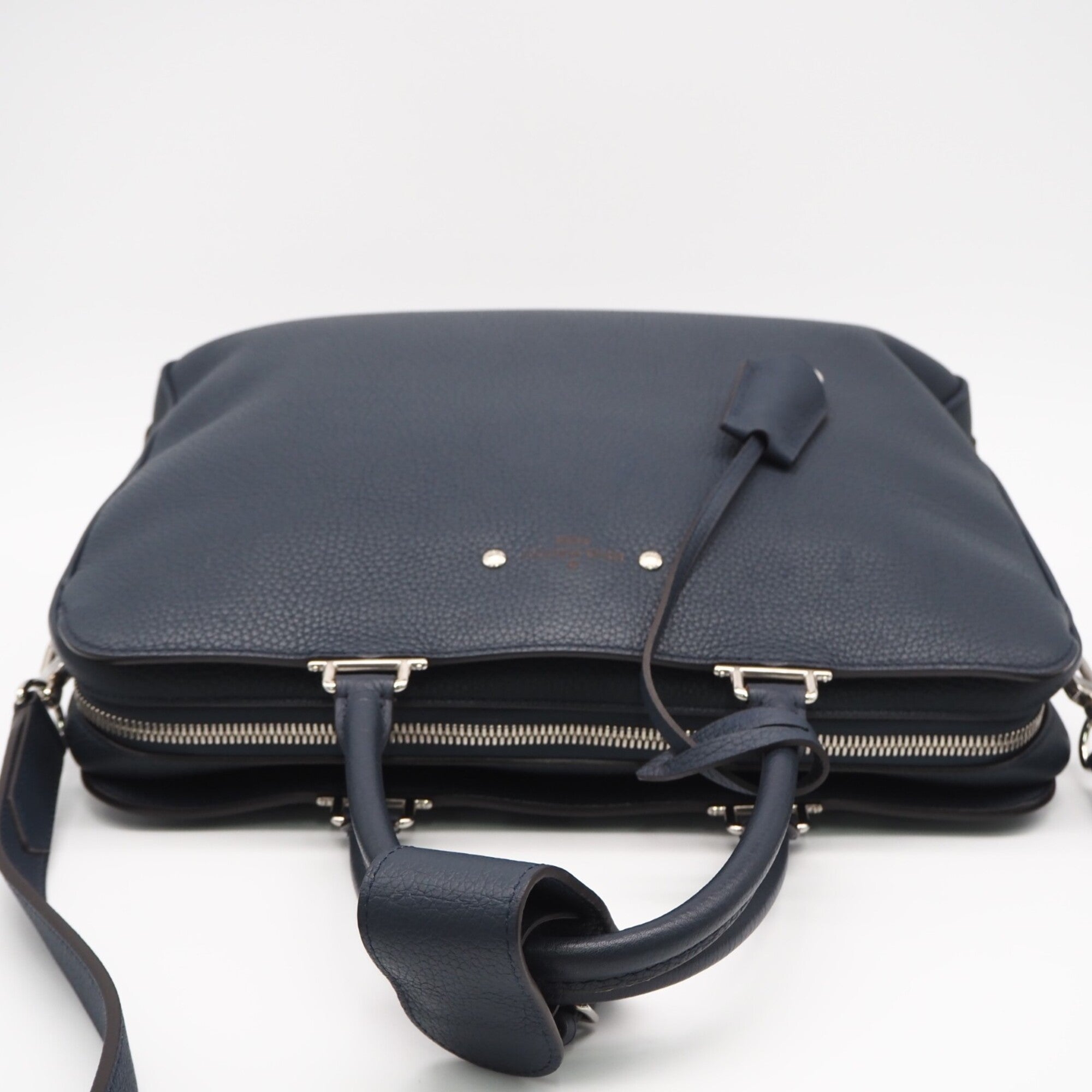 Louis Vuitton Navy Leather Briefcase (Pre-Owned)