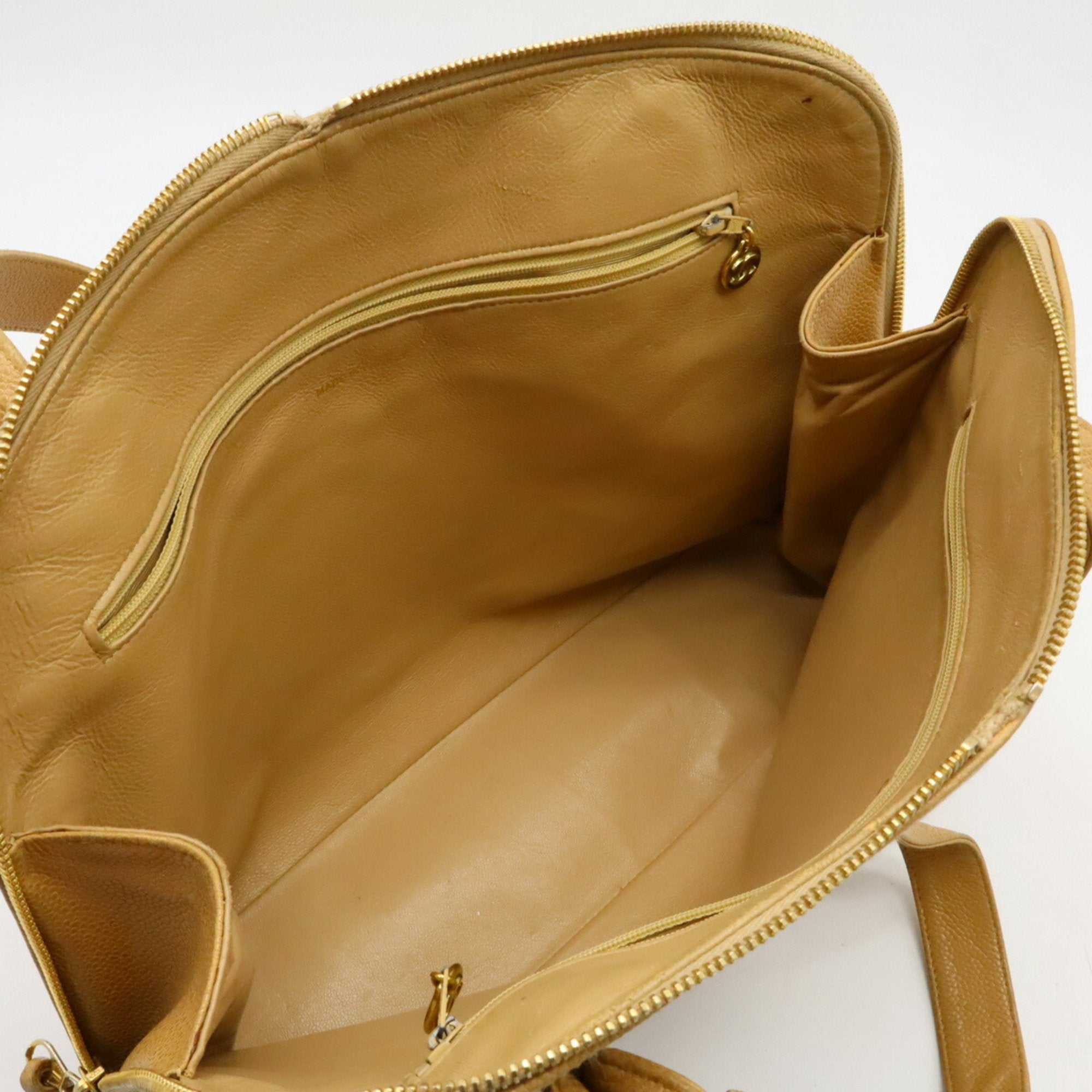Chanel Caviar Skin Beige Caviar Leather Tote Bag (Pre-Owned)