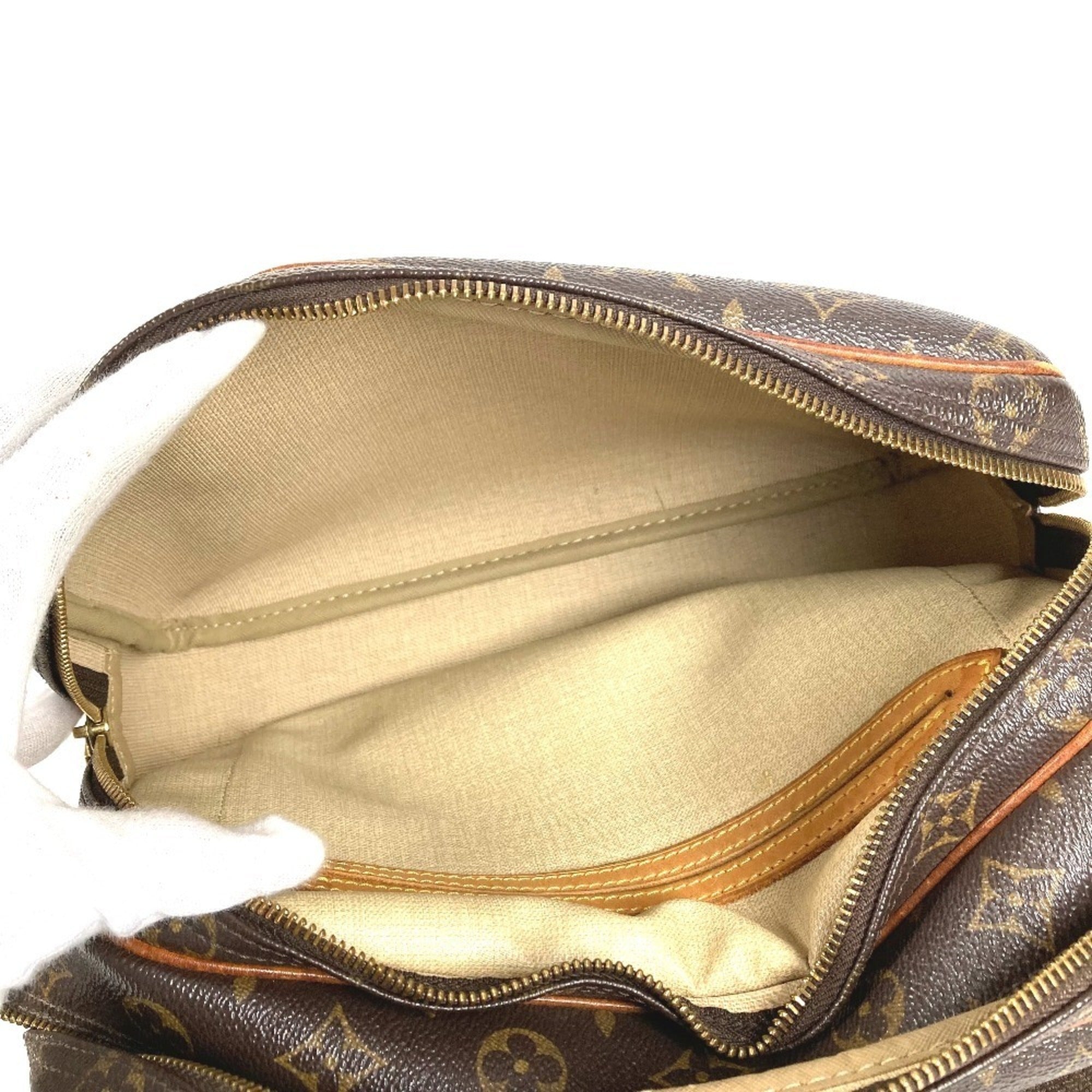Louis Vuitton Brown Monogram Canvas Shoulder Bag (Pre-Owned)