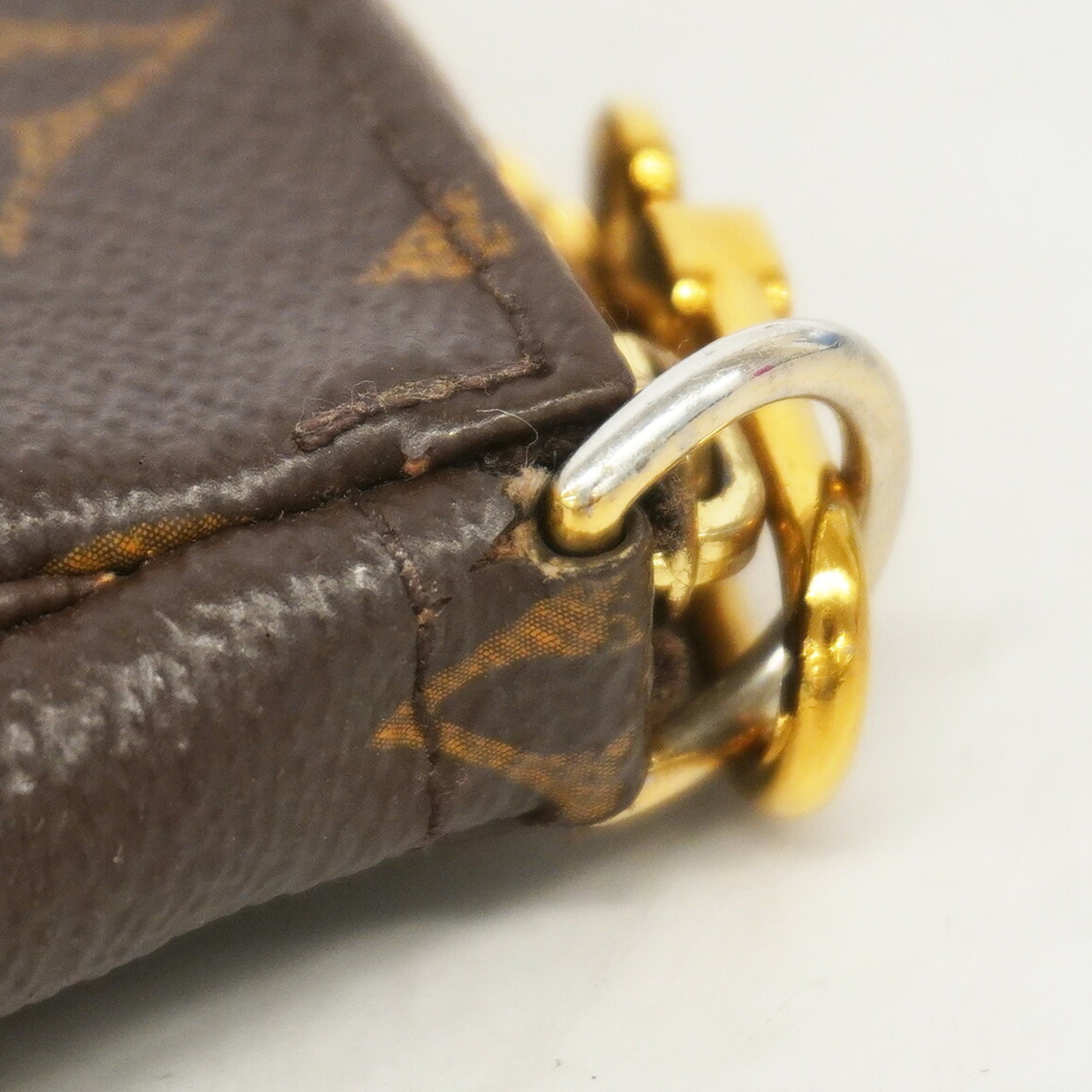 Louis Vuitton Brown Pouch (Pre-Owned)