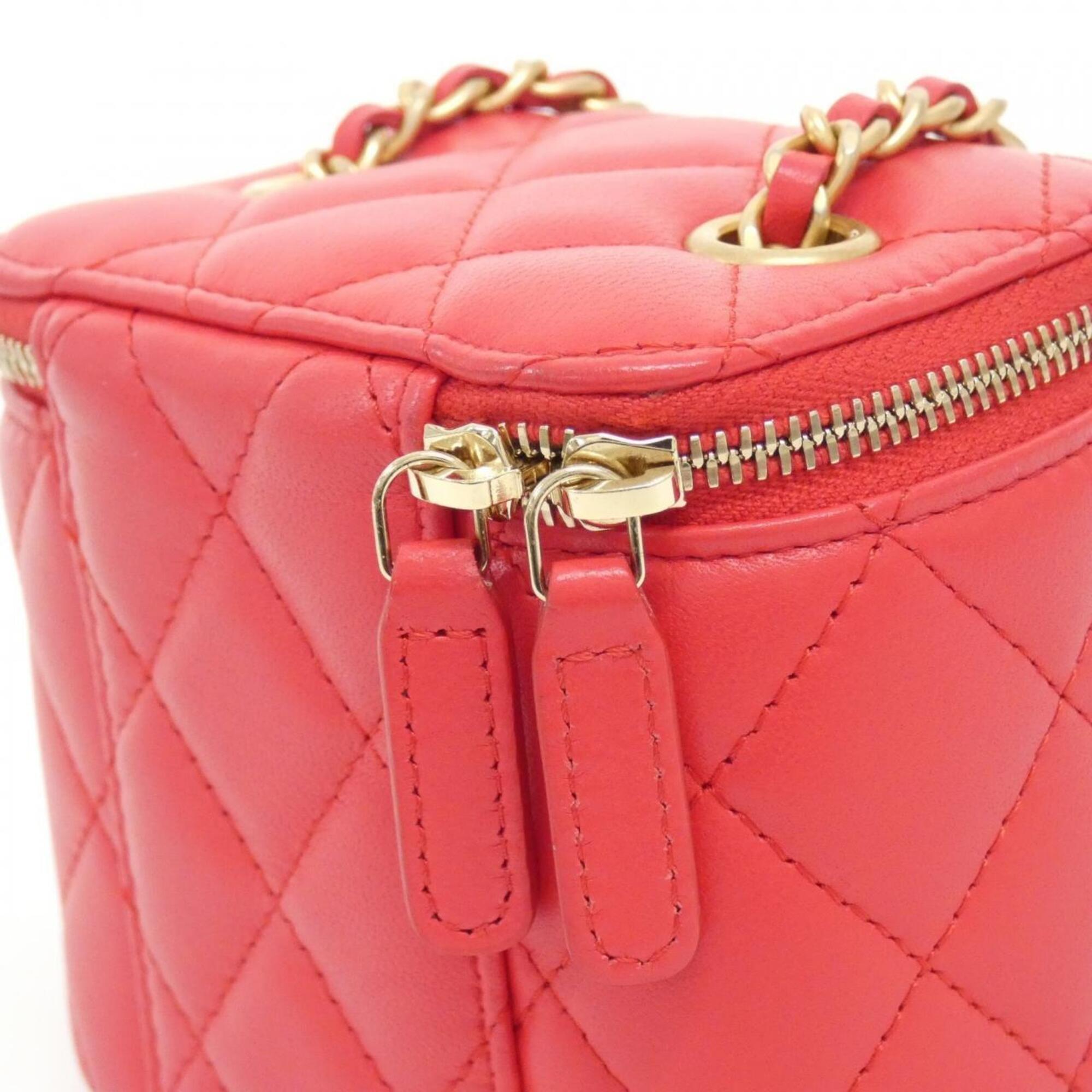 Chanel Red Color Leather Shoulder Bag (Pre-Owned)