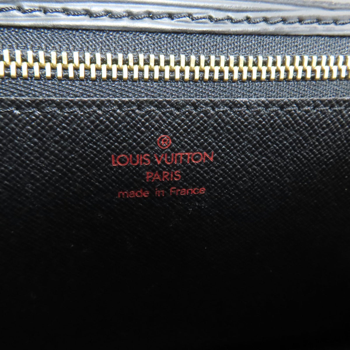 Louis Vuitton Noir Epi Leather Clutch Bag Pochette (Pre-Owned)