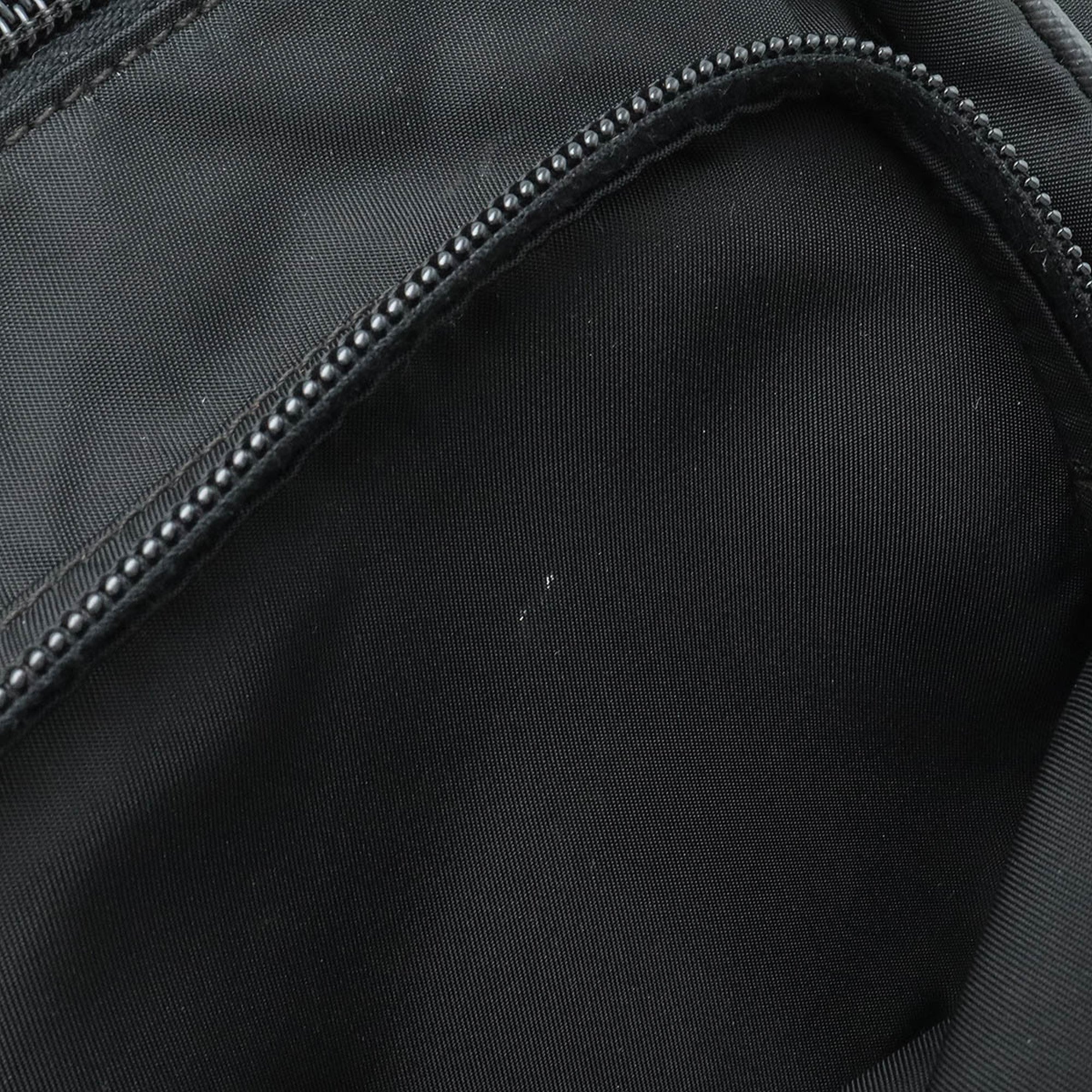 Prada Nero Nylon Fanny Pack Shoulder Bag (Pre-Owned)