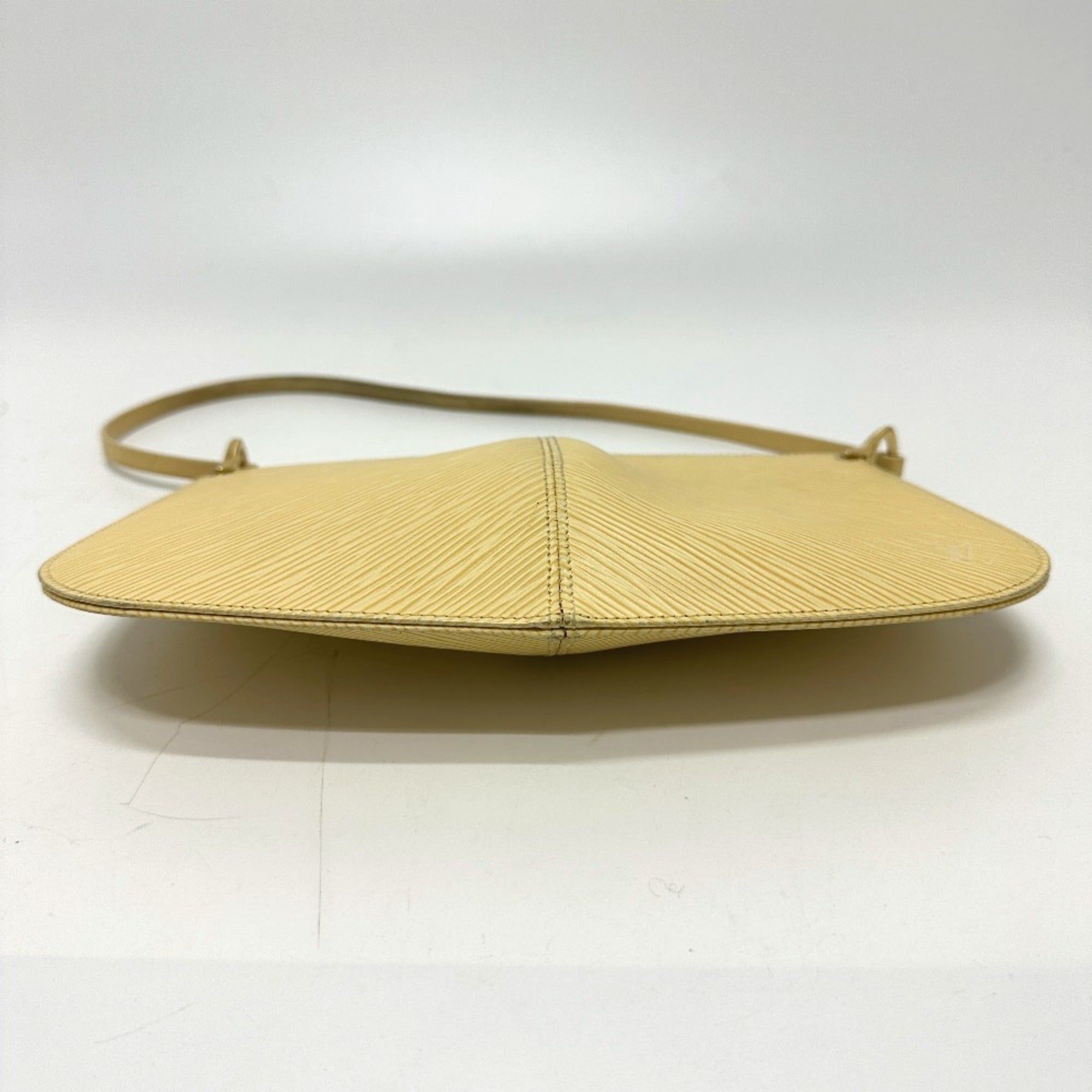Louis Vuitton Epi Beige Epi Leather Shoulder Bag (Pre-Owned)