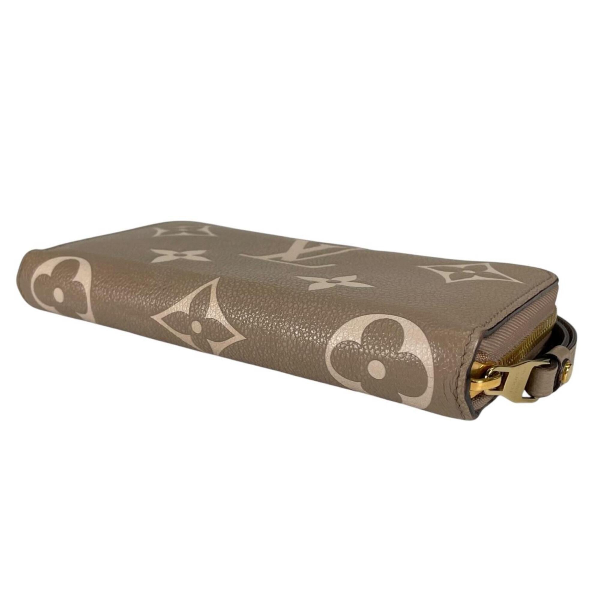 Louis Vuitton Monogram Beige Leather Long Wallet (Bi-Fold) (Pre-Owned)
