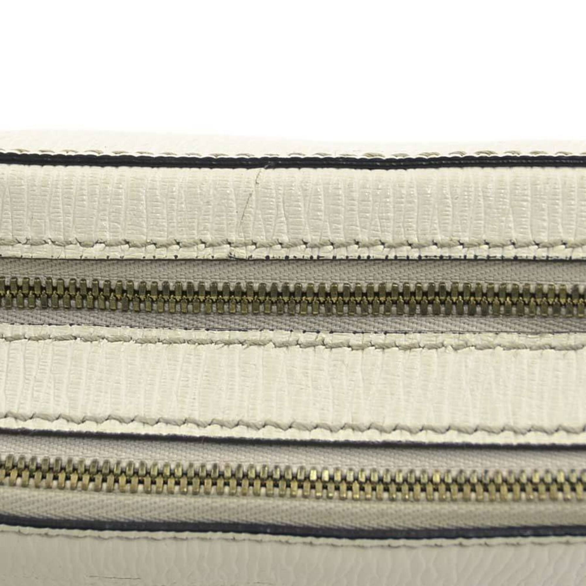 Salvatore Ferragamo Ivory Leather Clutch Bag (Pre-Owned)