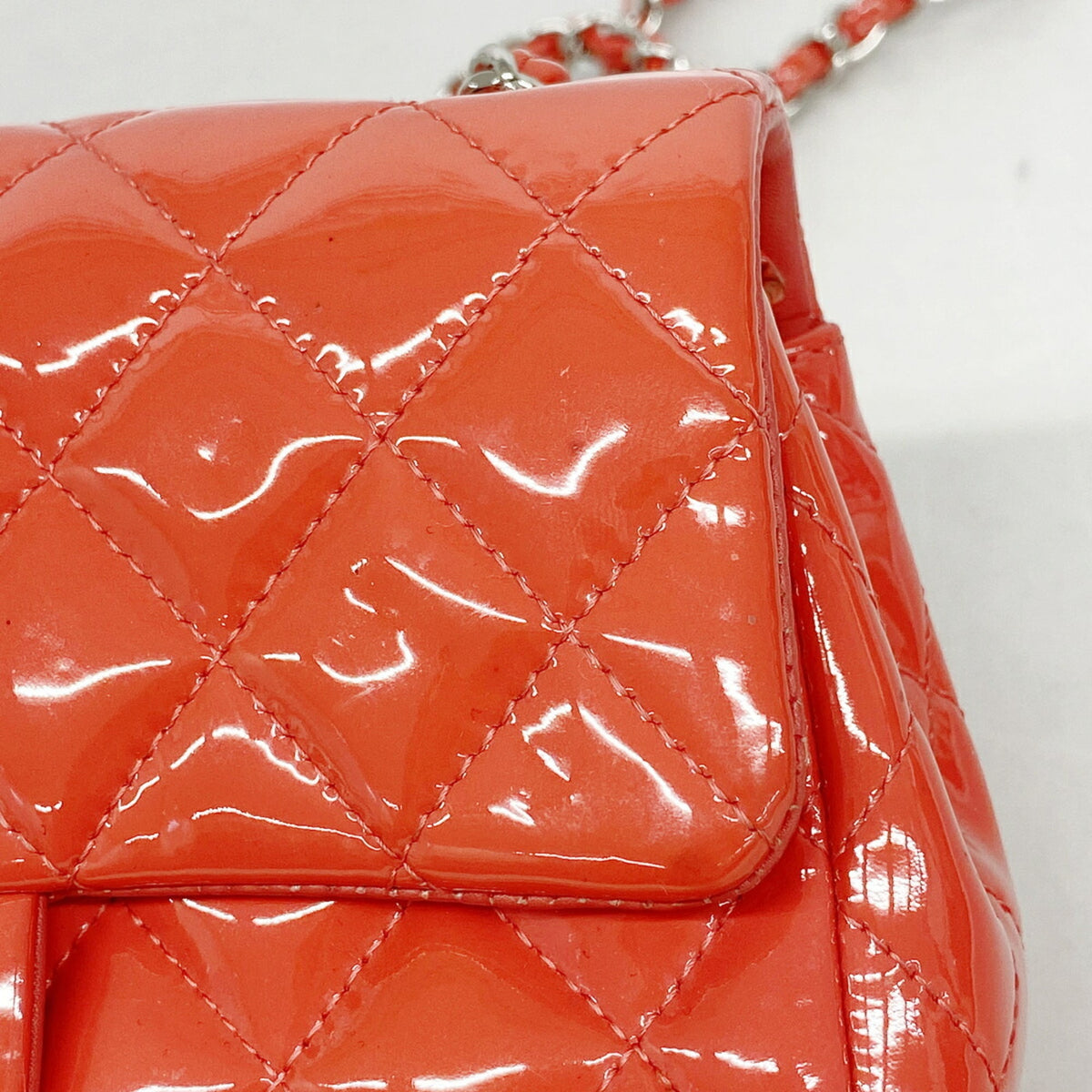 Chanel Red Color Patent Leather Shoulder Bag (Pre-Owned)