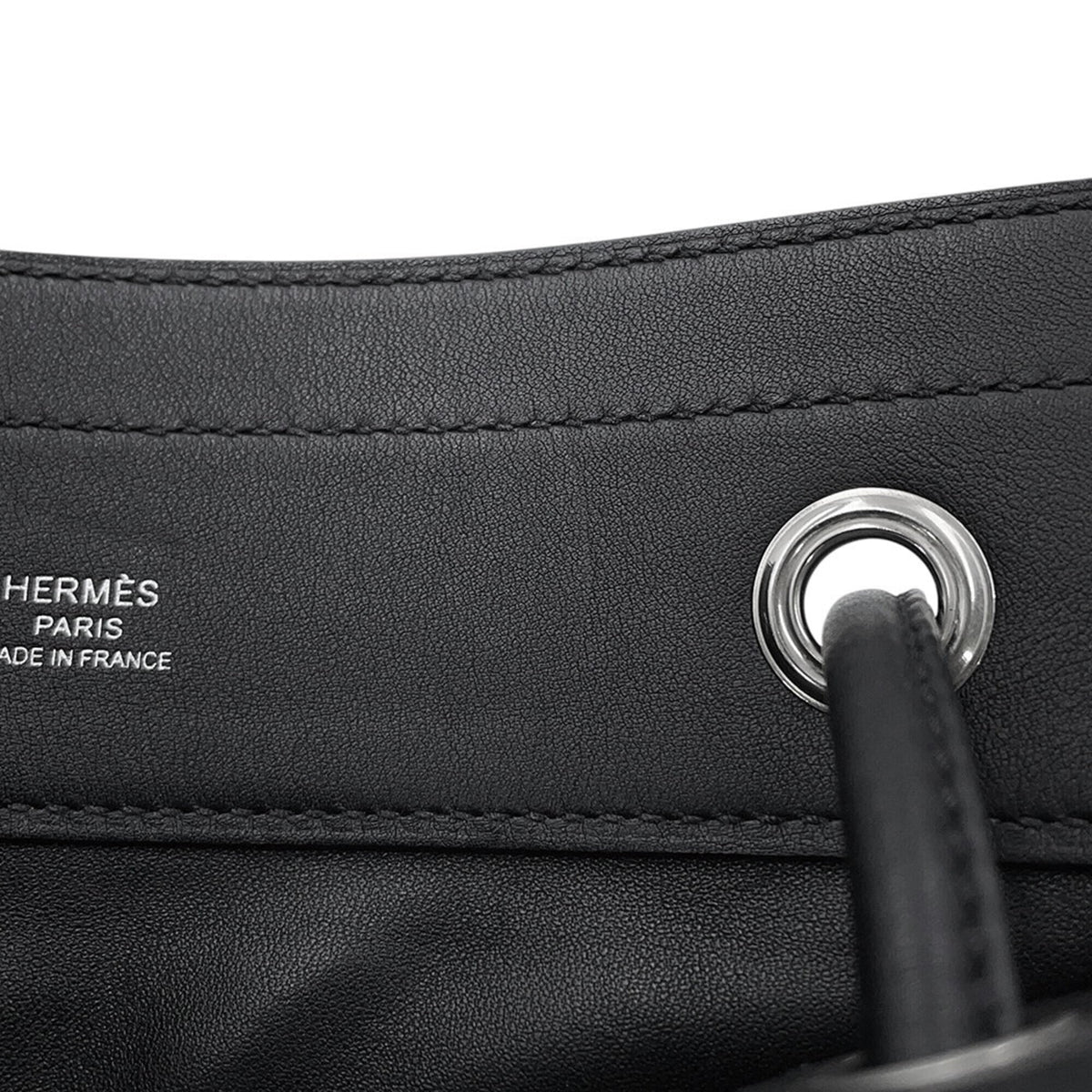 Hermes Black Swift Leather Shoulder Bag (Pre-Owned)