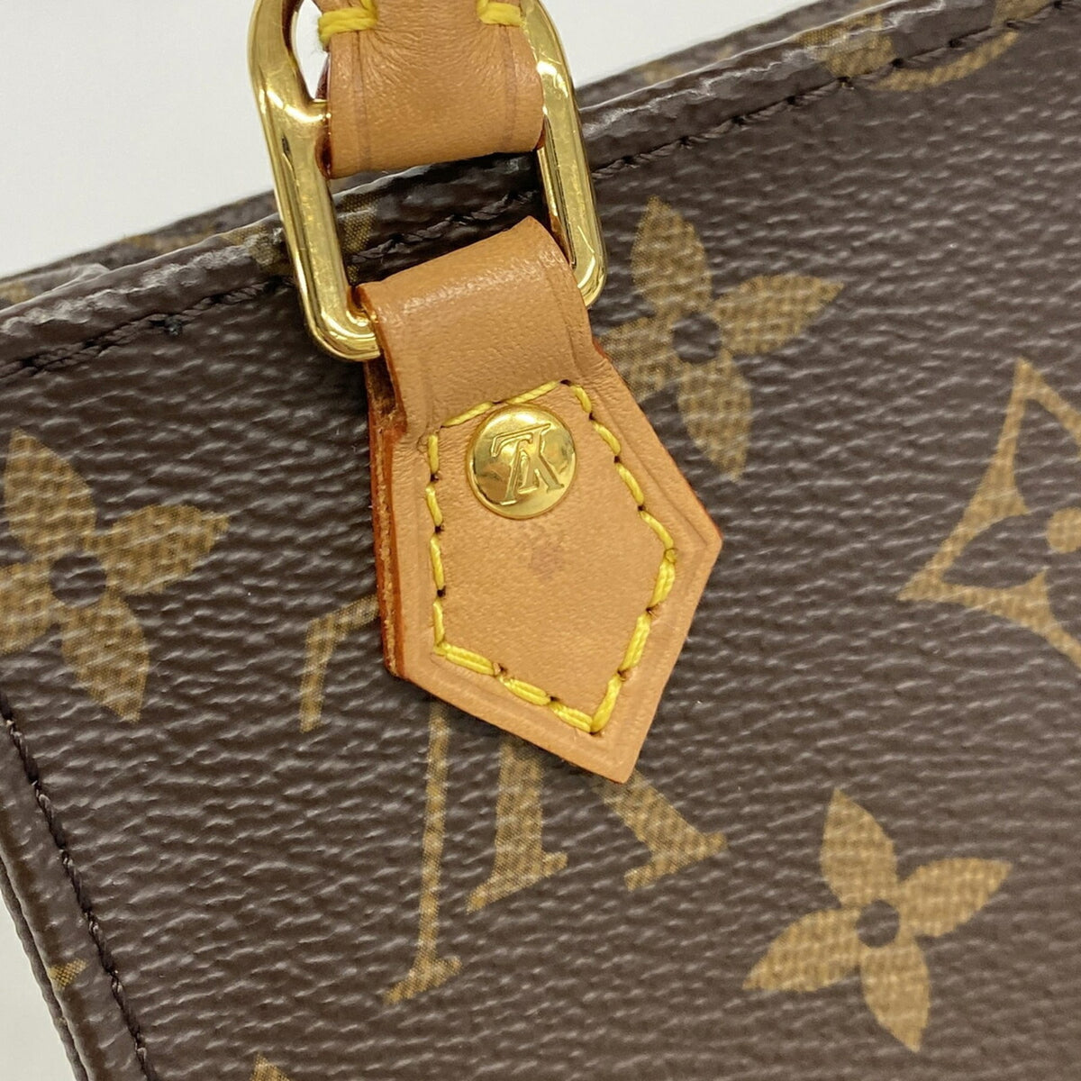 Louis Vuitton Brown Handbag (Pre-Owned)