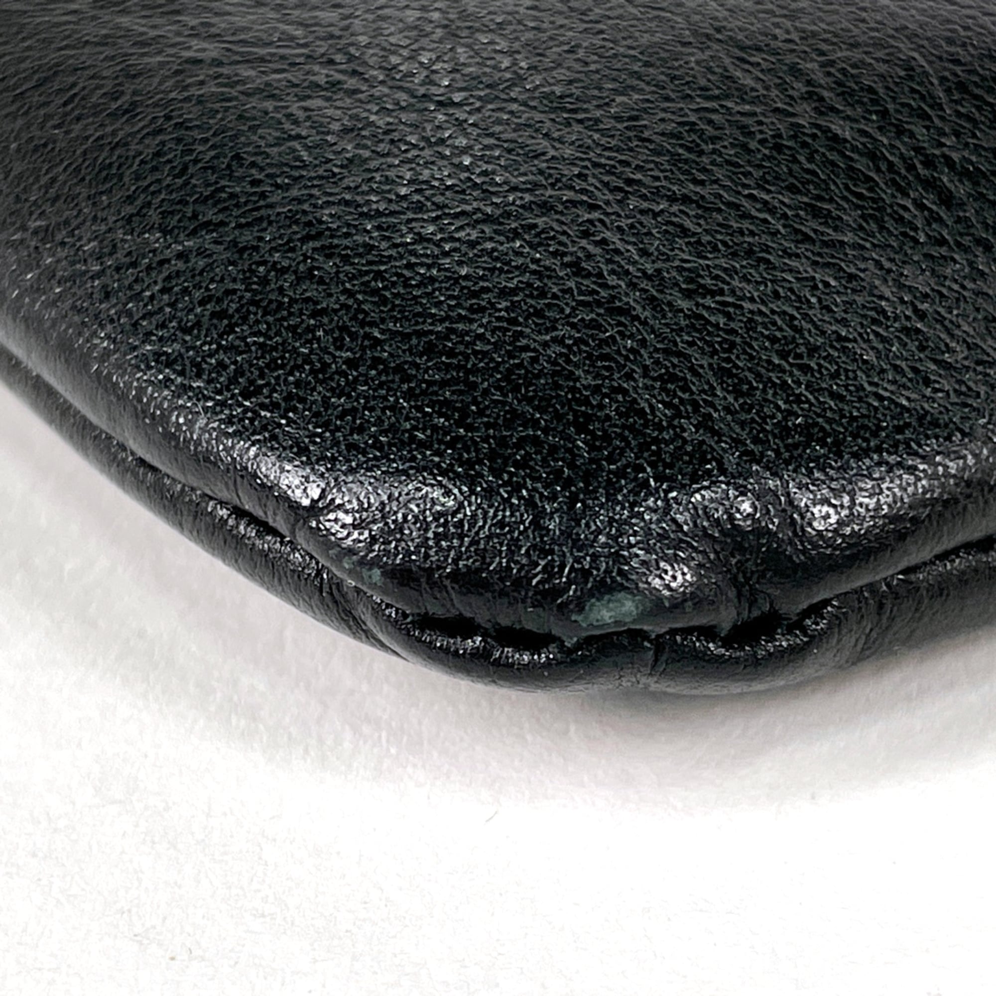 Saint Laurent Black Leather Shoulder Bag (Pre-Owned)