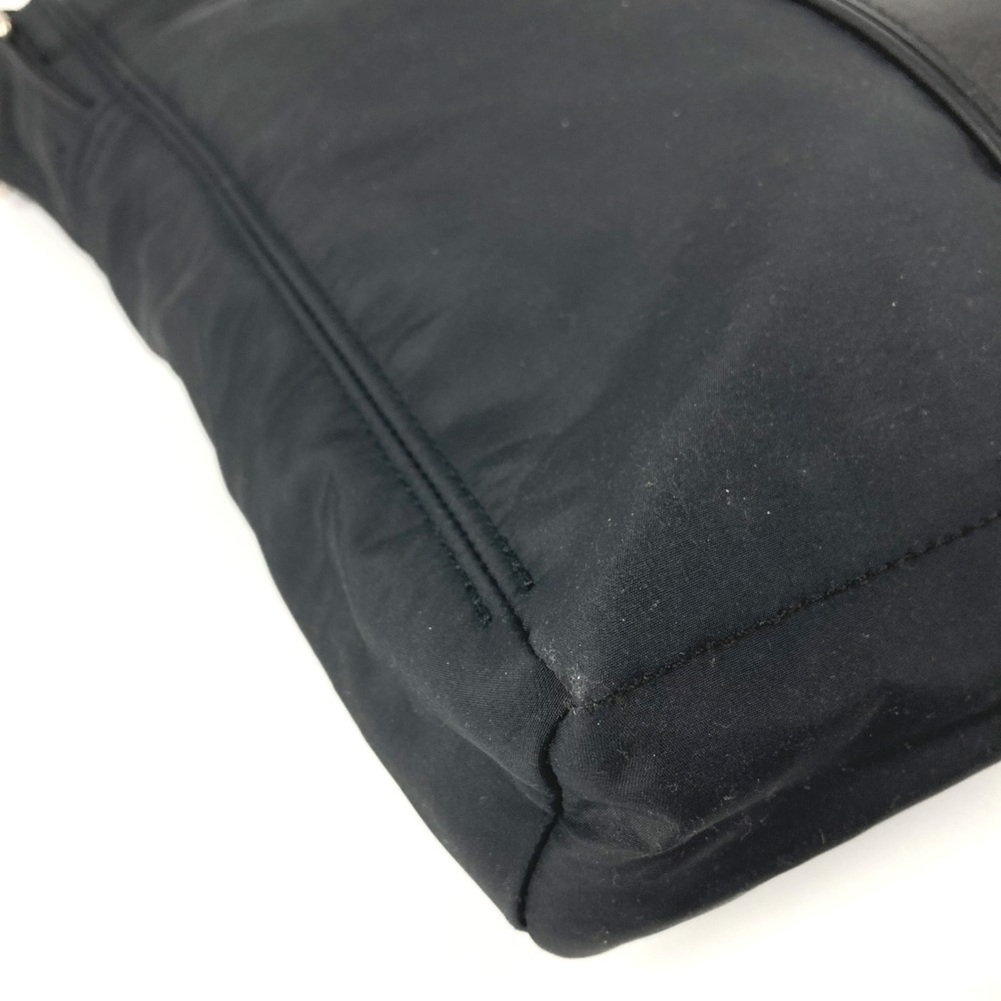 Hermes Black Nylon Pochette Shoulder Bag (Pre-Owned)