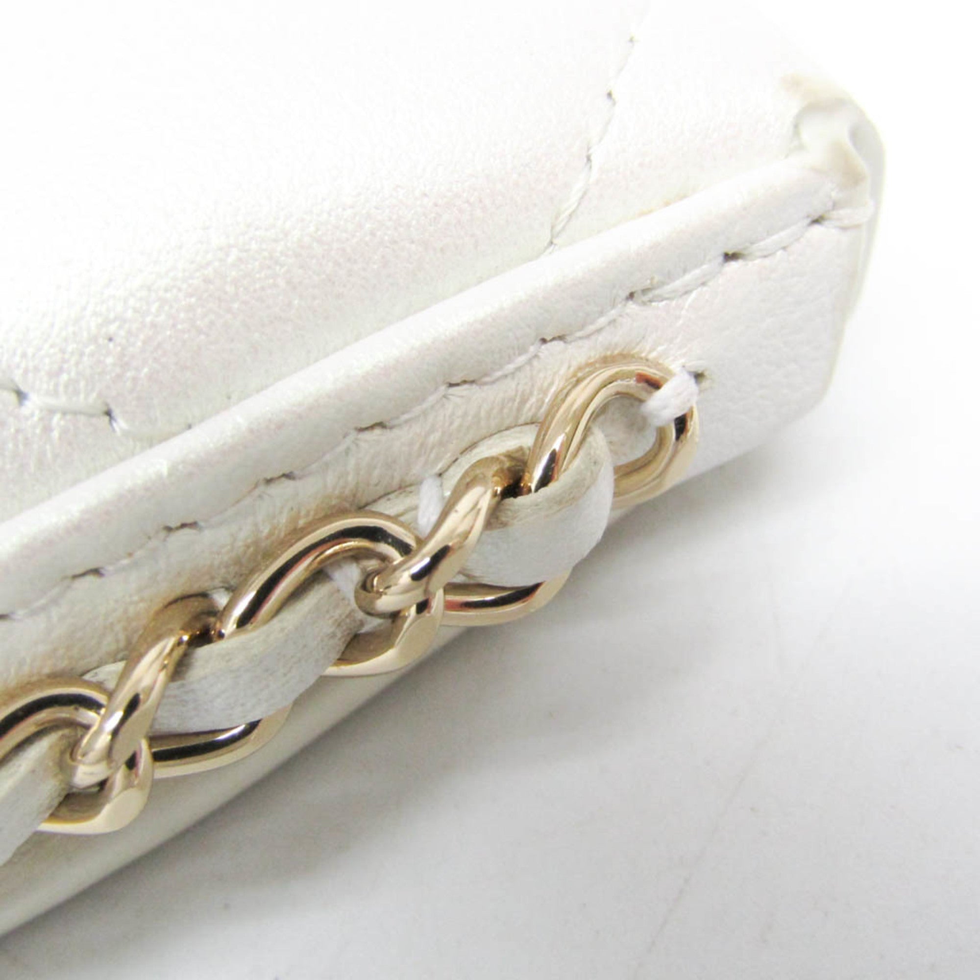 Chanel Chain Around Coin Purse With Chain Quilted Caviar White Leather Shoulder Bag Bag (Pre-Owned)