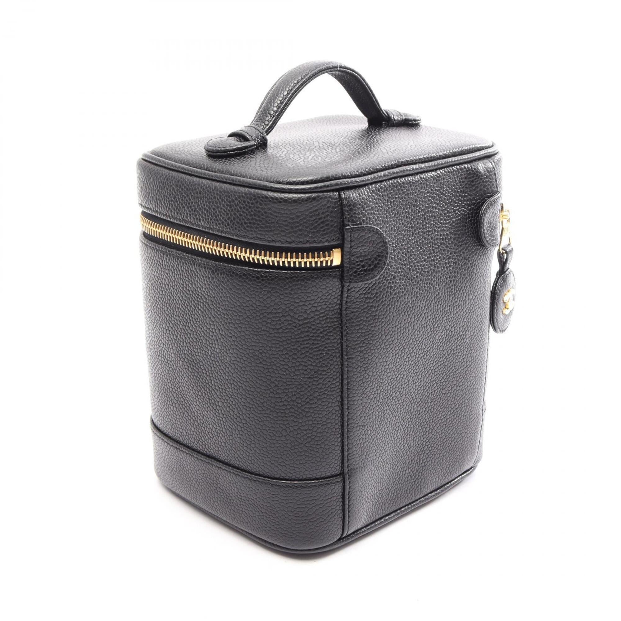 Chanel Black Grained Calfskin Handbag (Pre-Owned)