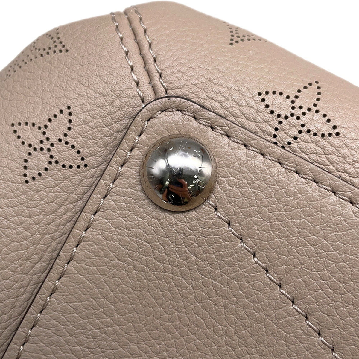 Louis Vuitton Mahina Galle Monogram Mahina Leather Handbag Shoulder Bag (Pre-Owned)