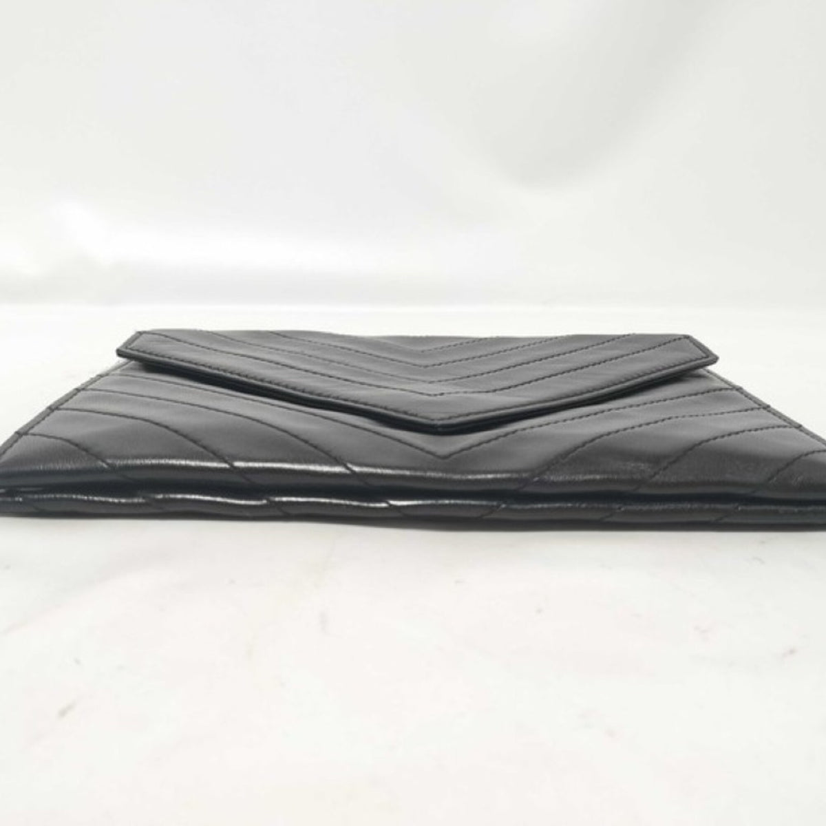 Yves Saint Laurent Black Leather Clutch Bag (Pre-Owned)