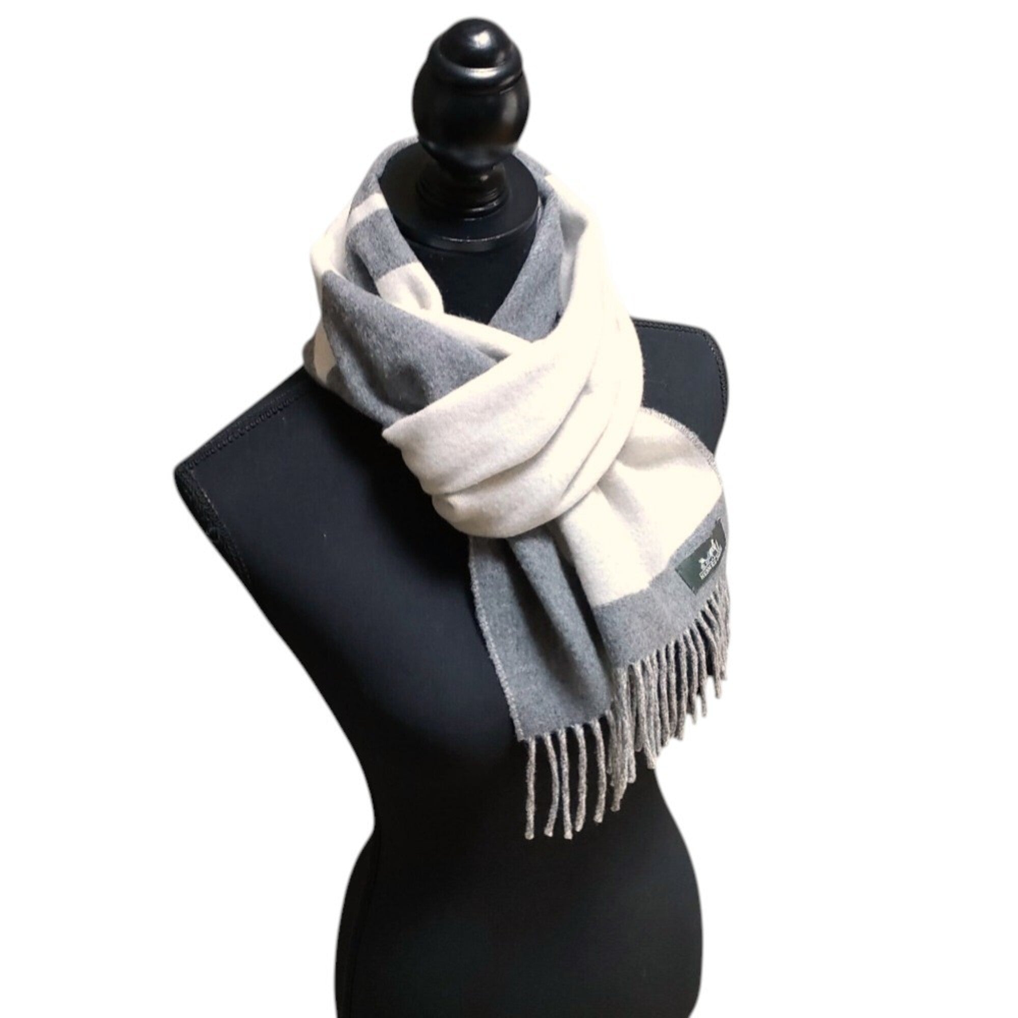 Hermes Kara Gray Off-White Cashmere (Pre-Owned)