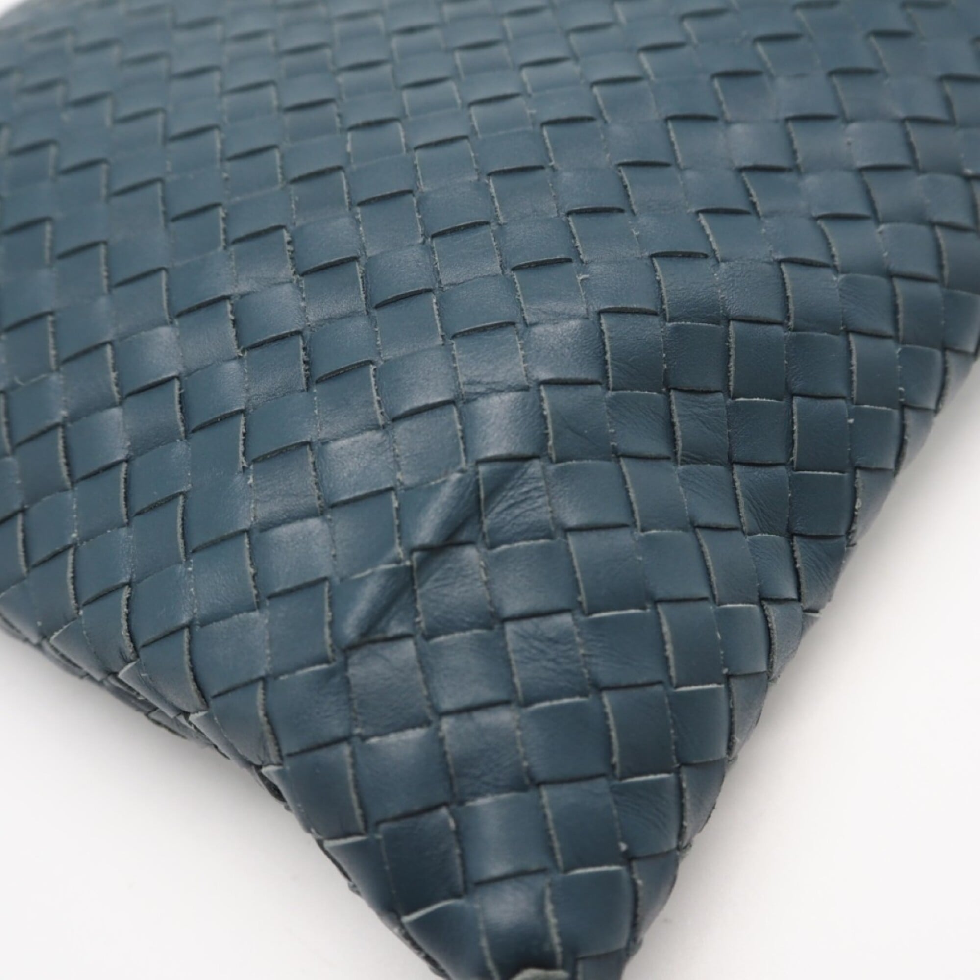 Bottega Veneta Intrecciato Green Leather Shoulder Bag (Pre-Owned)