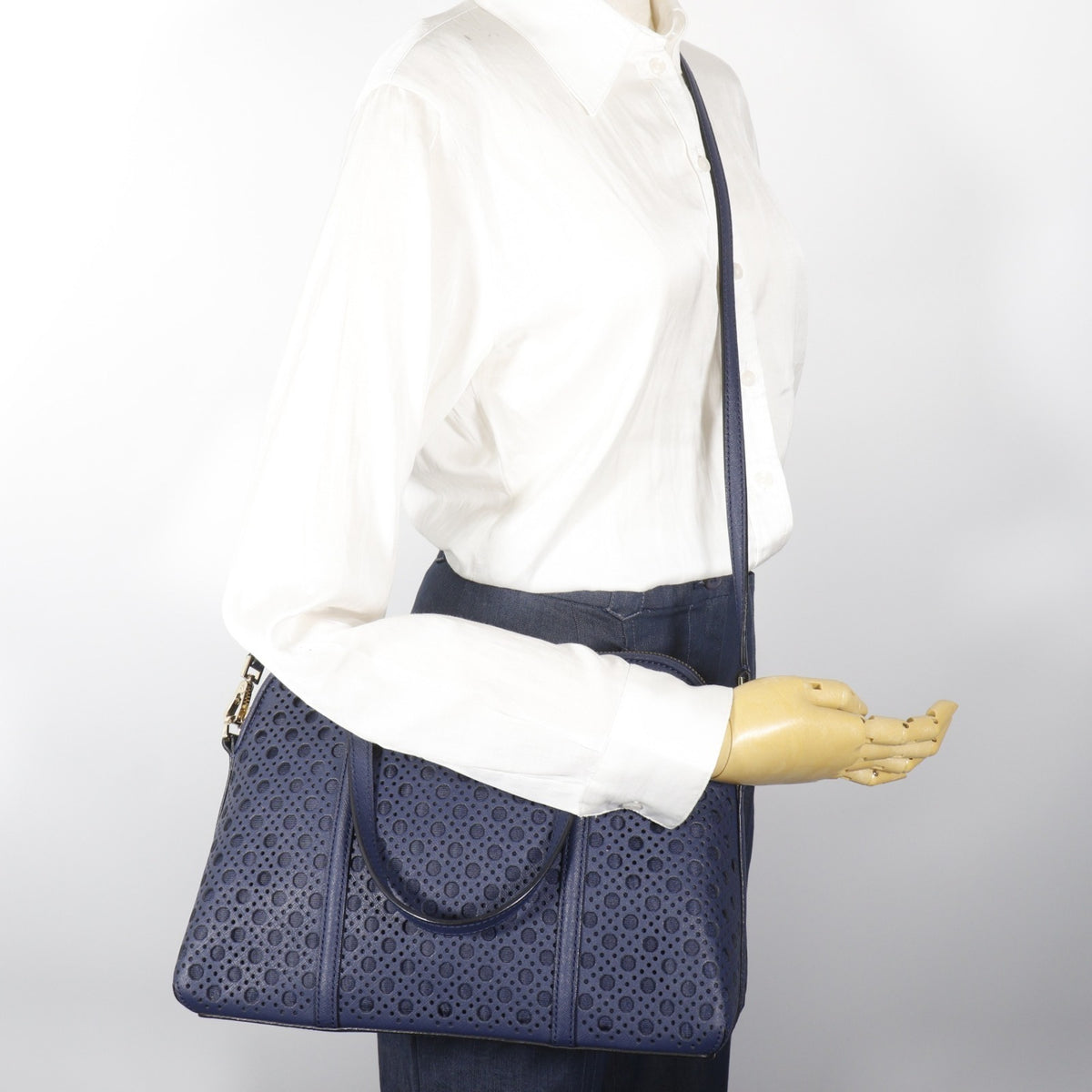 Kate Spade Navy Leather Handbag (Pre-Owned)