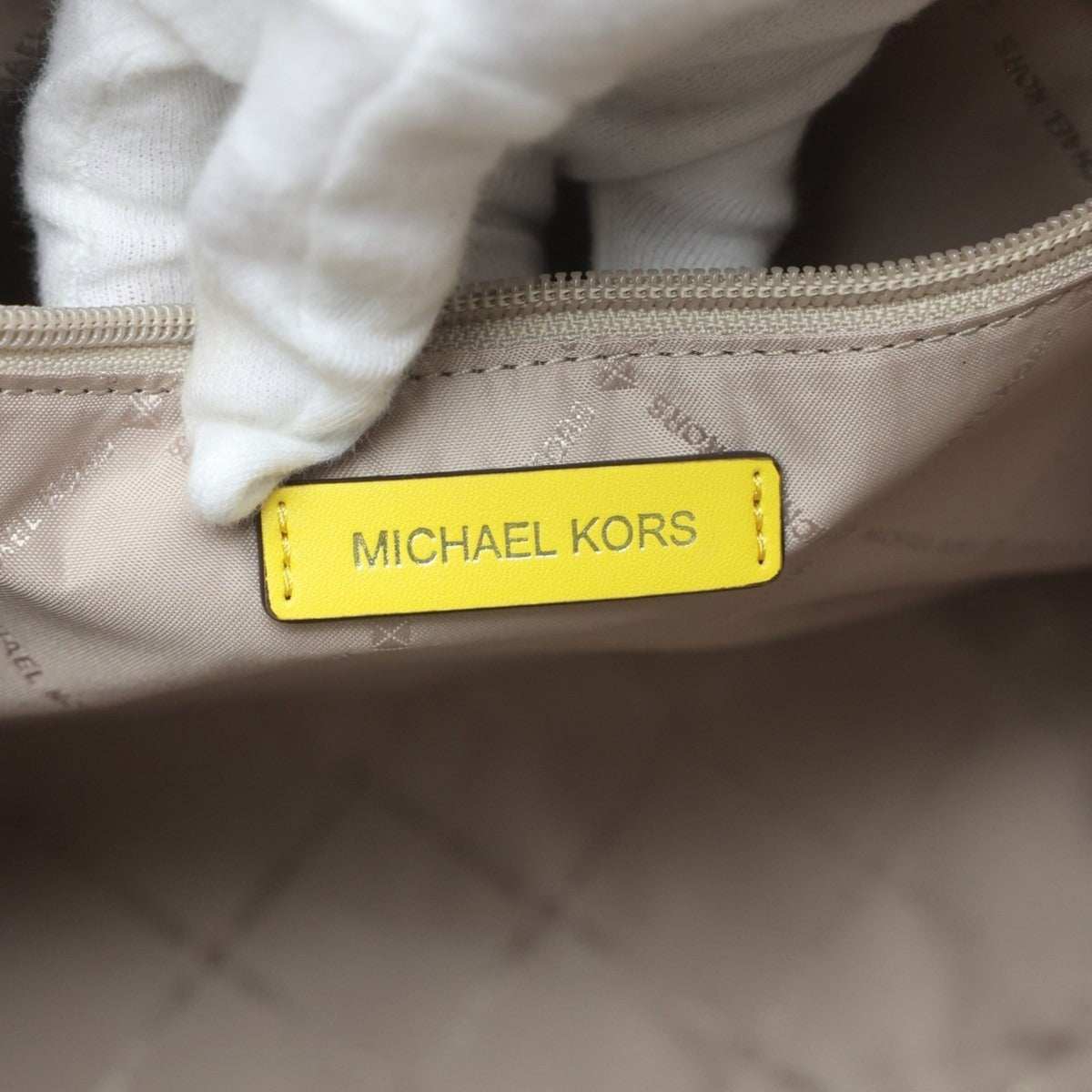 Michael Kors Yellow Leather Handbag Shoulder Bag (Pre-Owned)