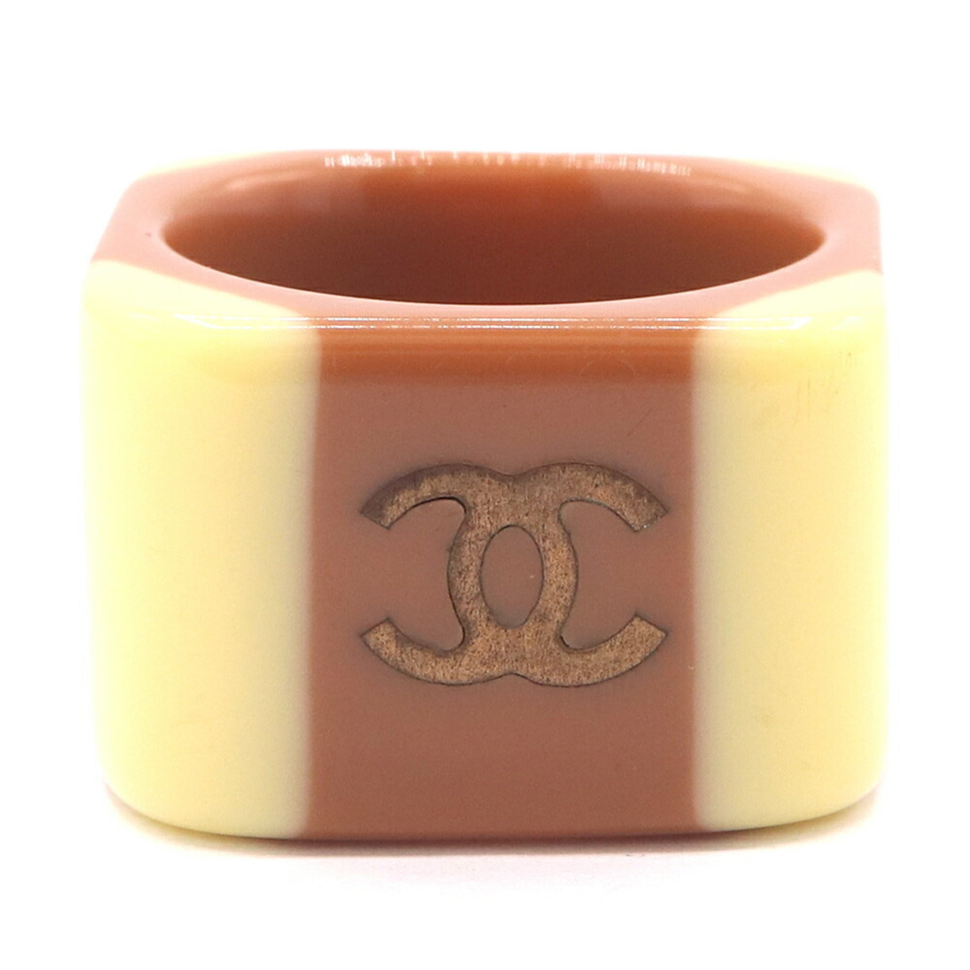 Chanel Brown Cream Yellow Plastic Band Ring (Pre-Owned)