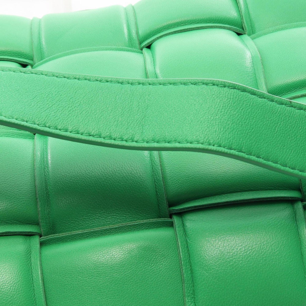 Bottega Veneta Green Leather Handbag Shoulder Bag (Pre-Owned)