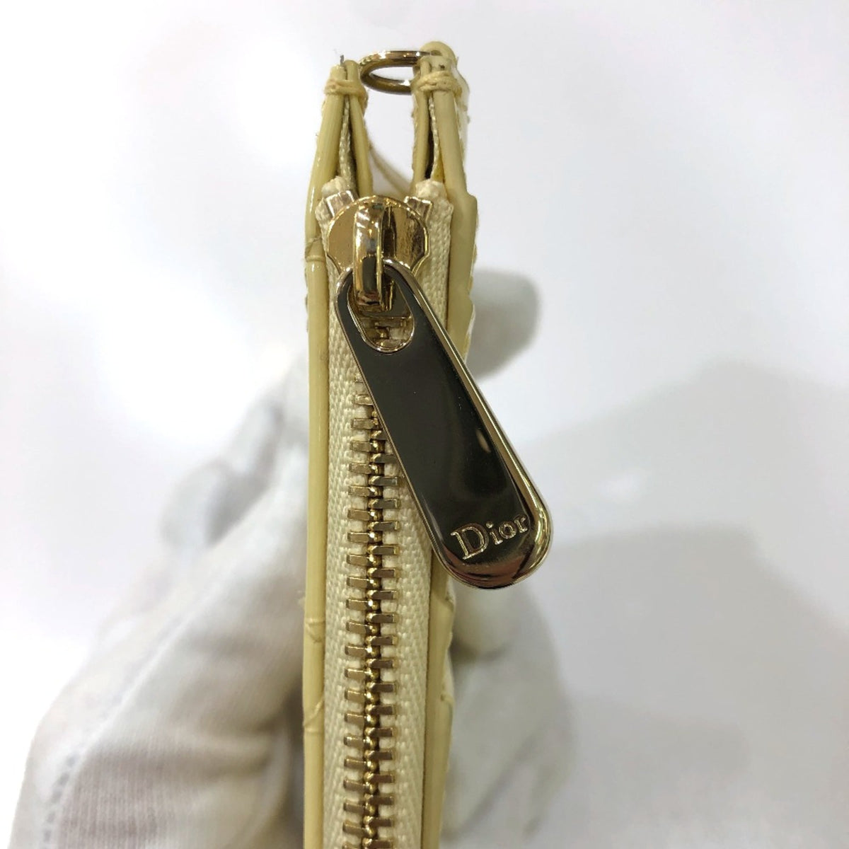 Christian Dior Beige Patent Leather Coin Purse/Coin Case (Pre-Owned)