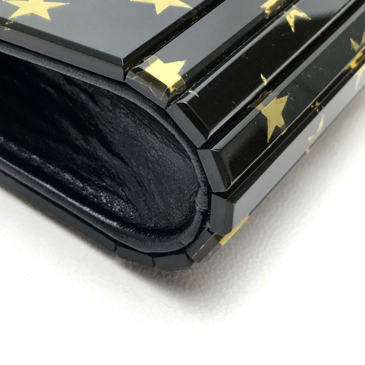 Jimmy Choo Black Gold Leather Plastic Clutch Bag Pochette Shoulder Bag (Pre-Owned)