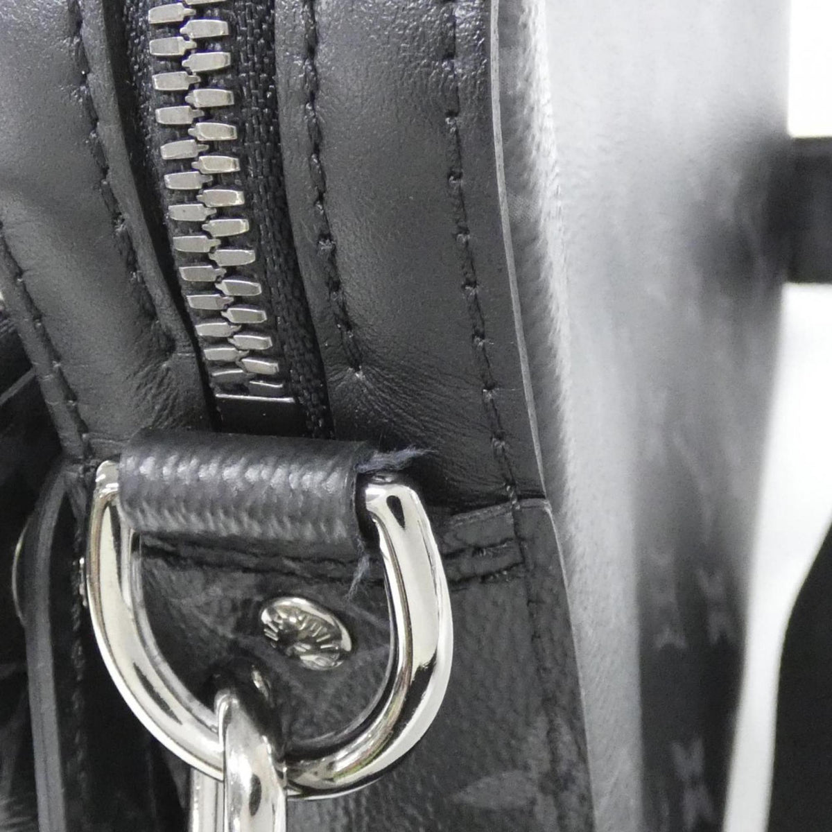 Louis Vuitton Monogram Eclipse Black Gris Coated Canvas Shoulder Bag (Pre-Owned)