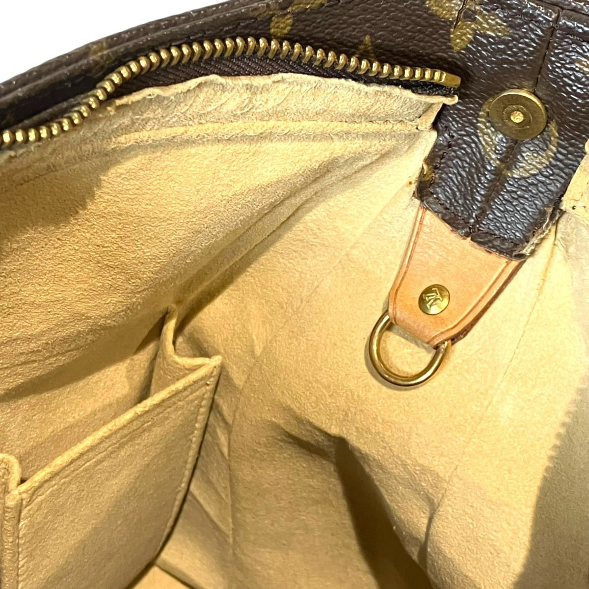 Louis Vuitton Monogram Brown Monogram Shoulder Bag (Pre-Owned)