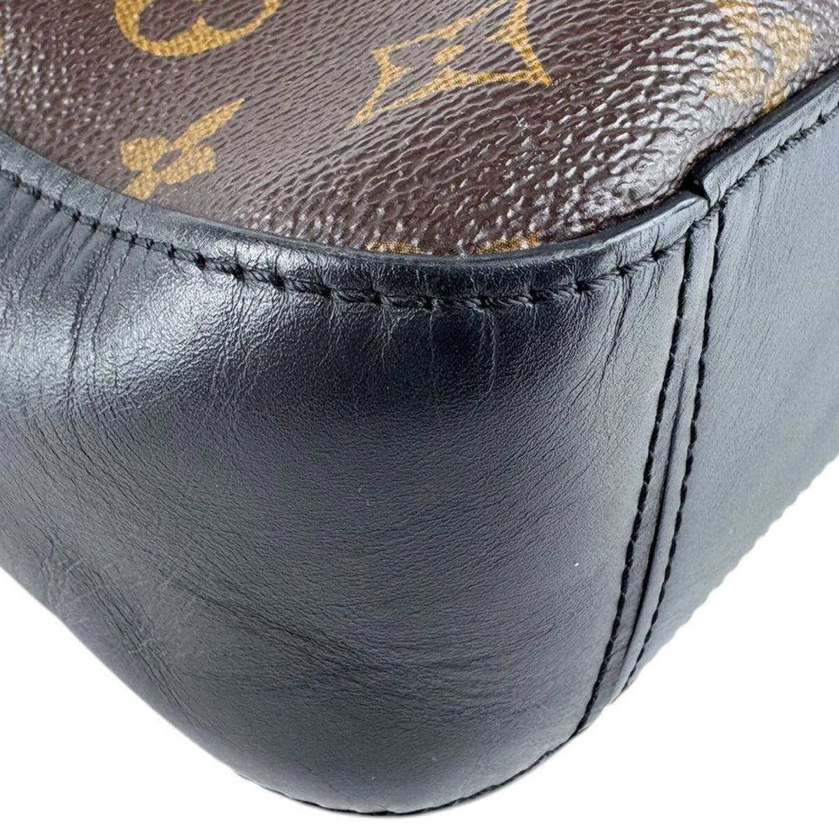Louis Vuitton Black Brown Monogram Monogram Shoulder Bag (Pre-Owned)