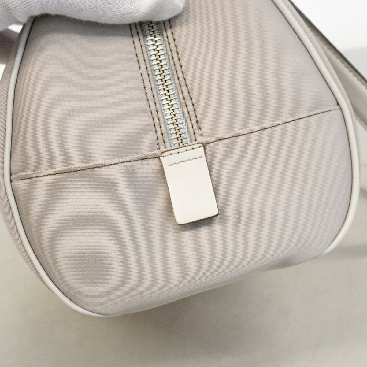 Salvatore Ferragamo Gray Nylon Handbag (Pre-Owned)