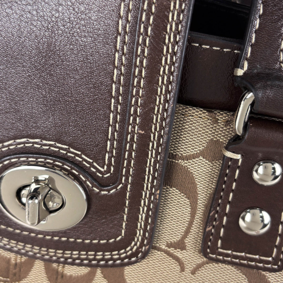 Coach Signature Beige Canvas Leather Tote Bag (Pre-Owned)